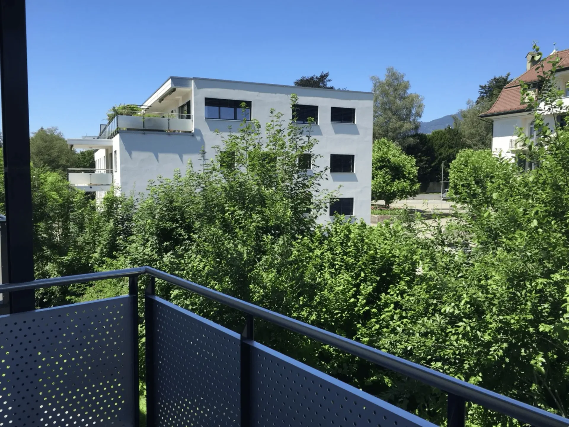 Available from 1.10. - Loft-style near Old Town - cute 2.5-room apartment with balcony
