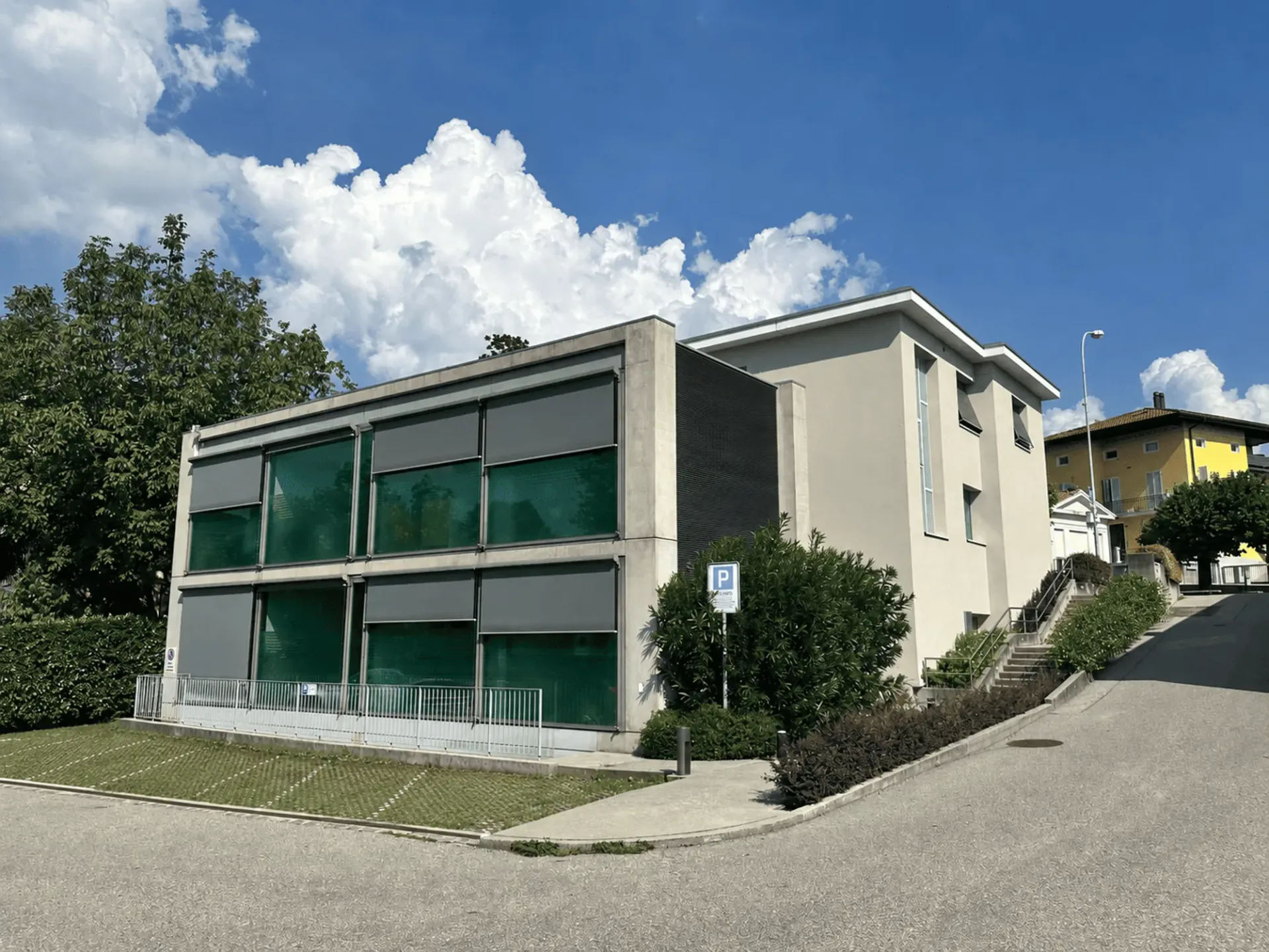 Interessantes Mietshaus mit Einnahmen in Coldrerio