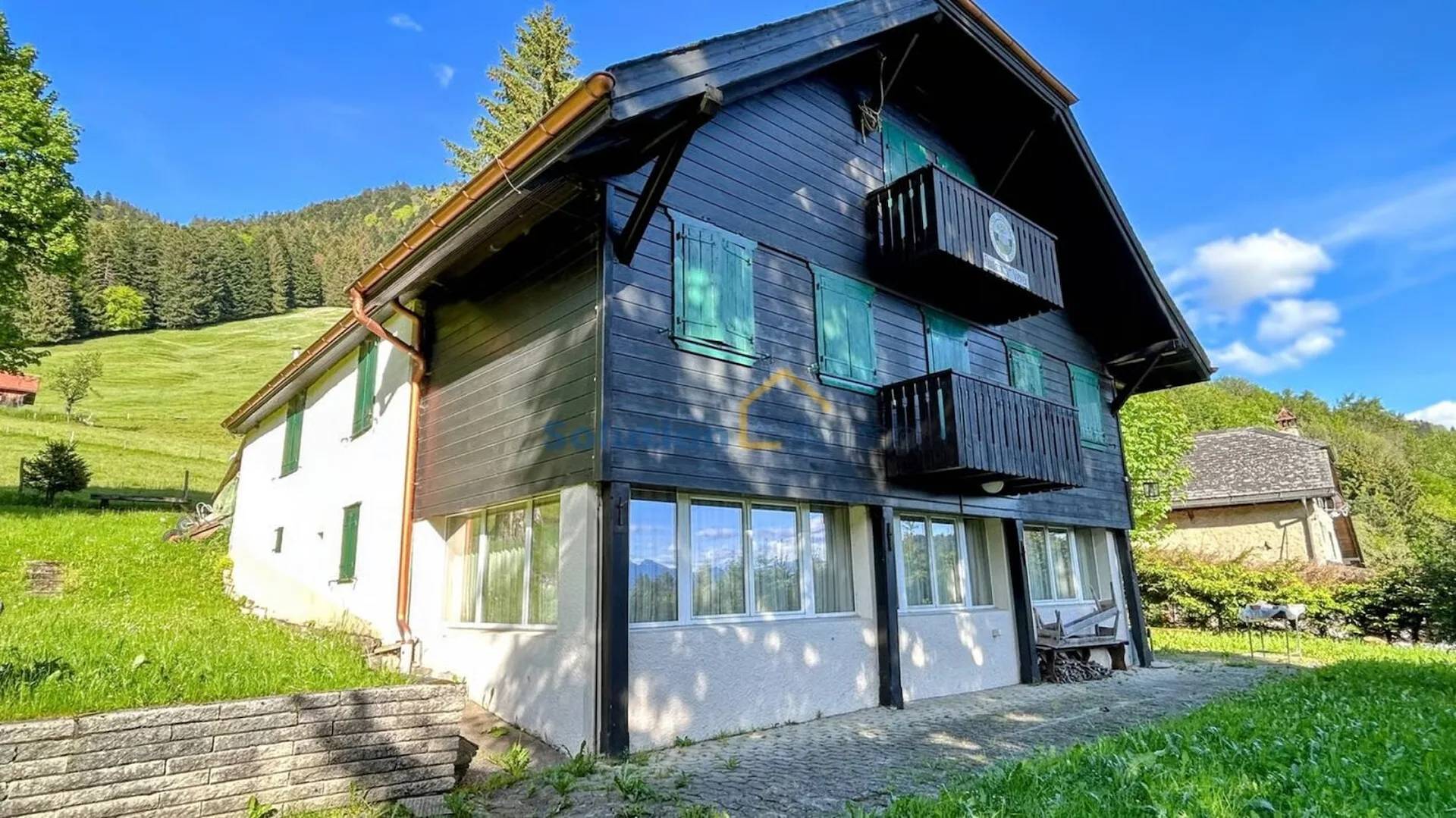 Très grand chalet, idéal pour une rénovation