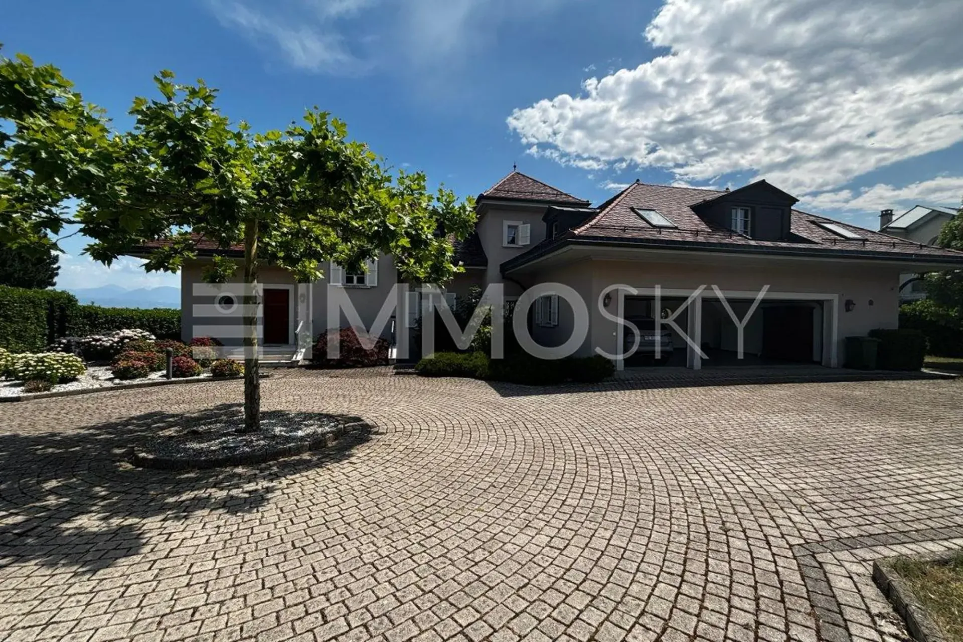 Im Herzen von Mont-sur-Rolle: Ausnahmehaus