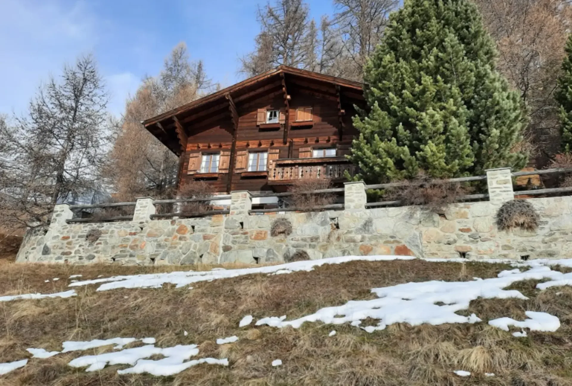 Charming 7-room chalet in Gspon (Staldenried municipality)