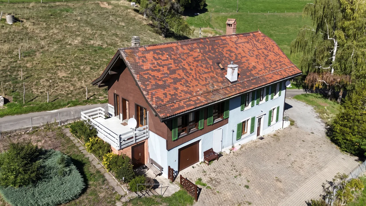 Einzeln stehendes Dorfhaus mit Charakter - Puidoux