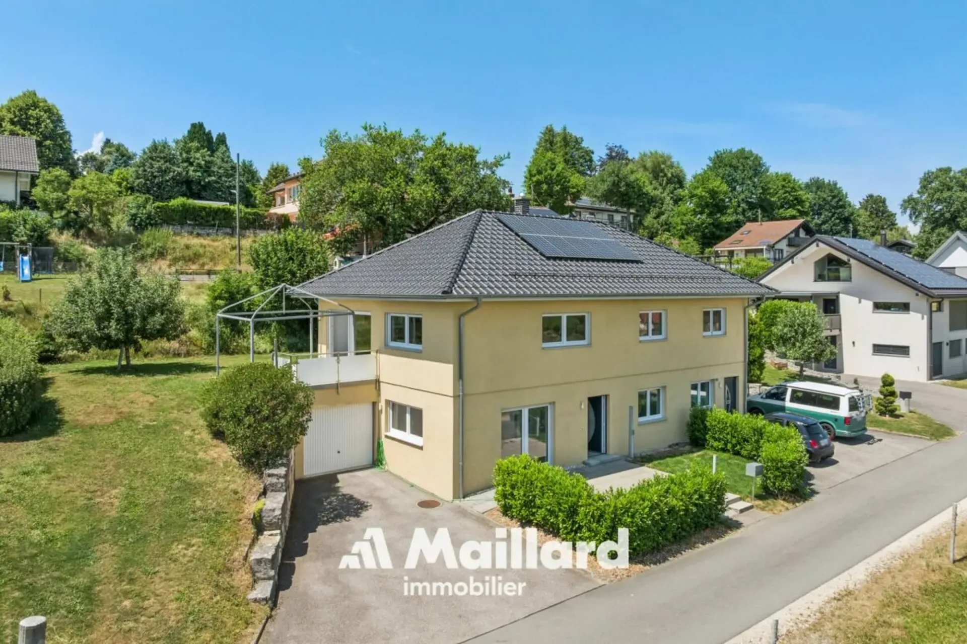 Einzelvilla mit 2 Wohnungen