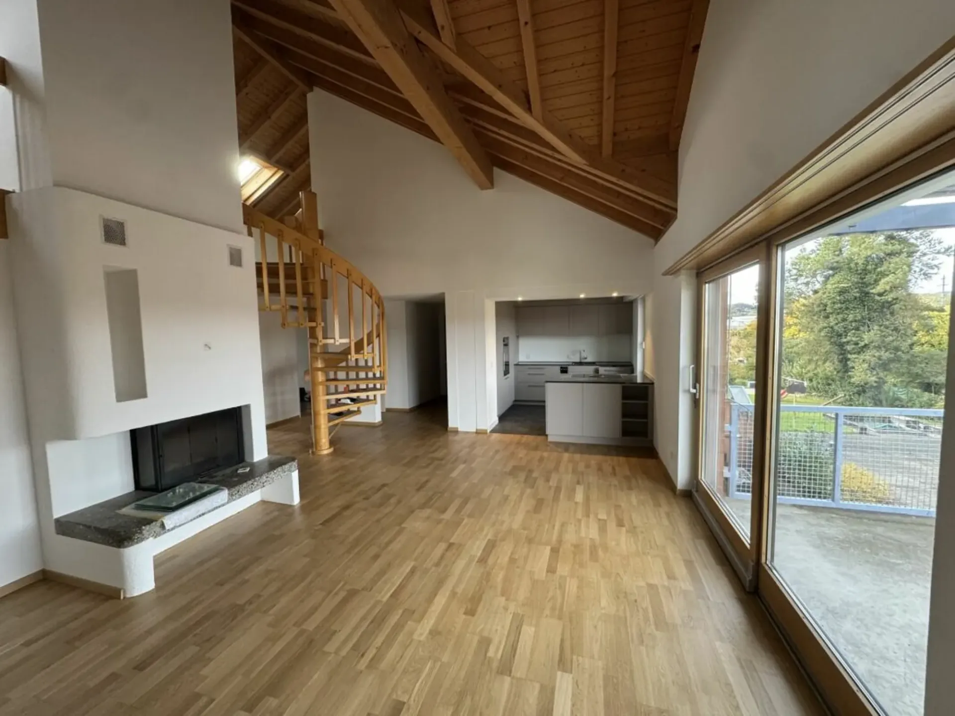 Grosszügige 5.5 Zi.- Maisonettewohnung, ca. 150m2