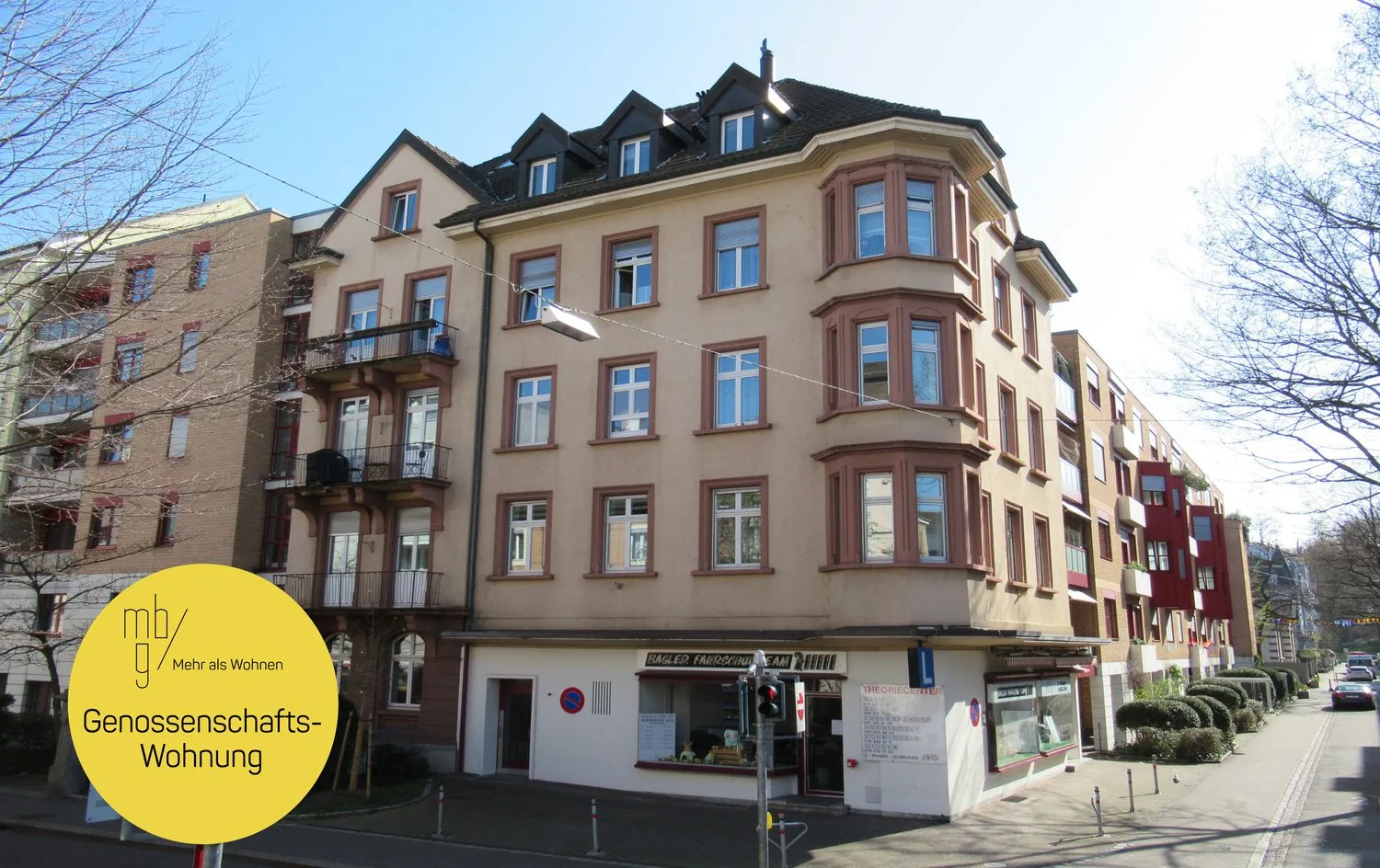 Appartement en maisonette avec grande terrasse sur le toit, right au cœur de Gundeli!