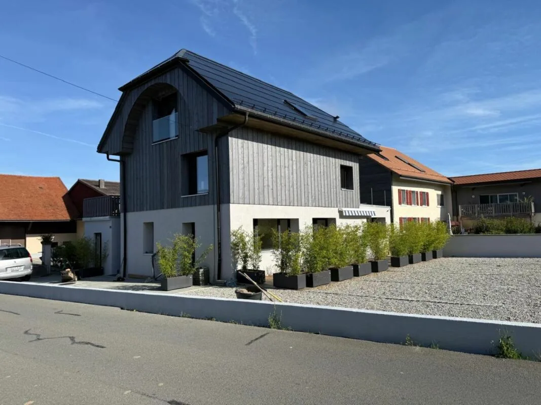 Buy-to-let property building in Vuissens