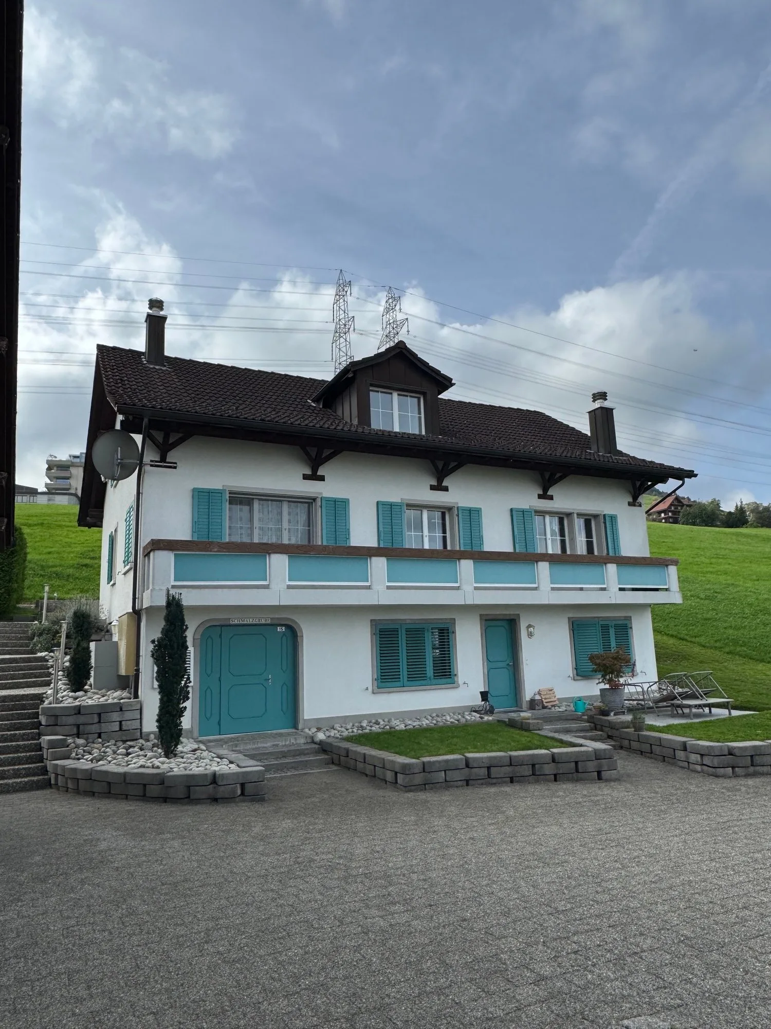 Ruhige 3.5-Zimmer-Wohnung im Grünen oberhalb Wollerau