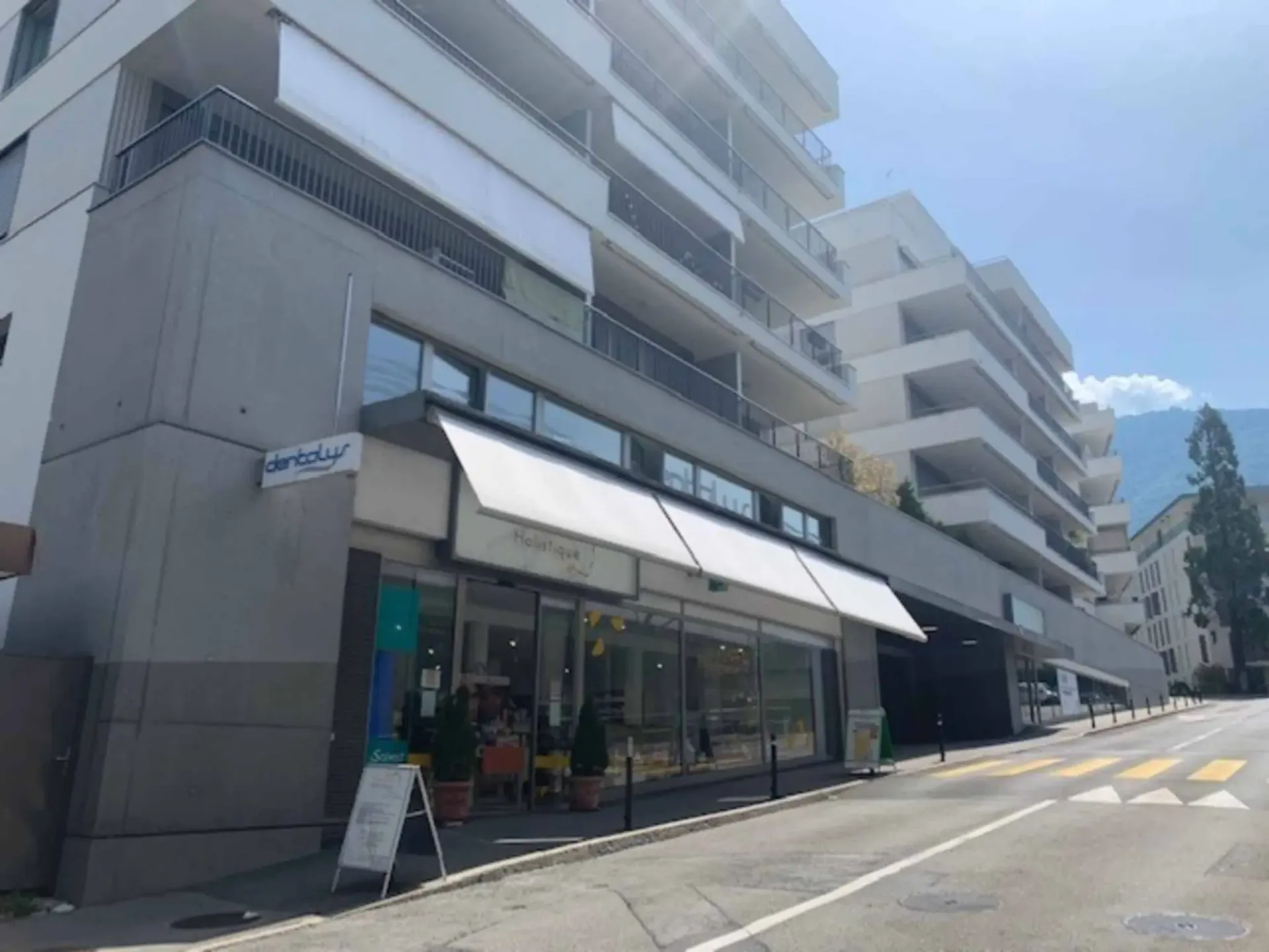Arkade von 253m2 zur Miete - Av. des Planches Montreux