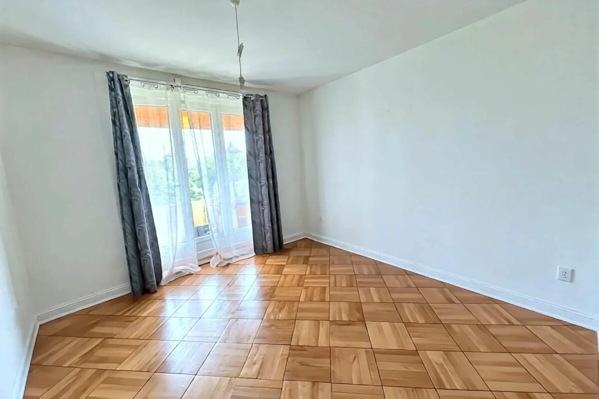 Parcs 153, 3 Zimmer im Ostgrund