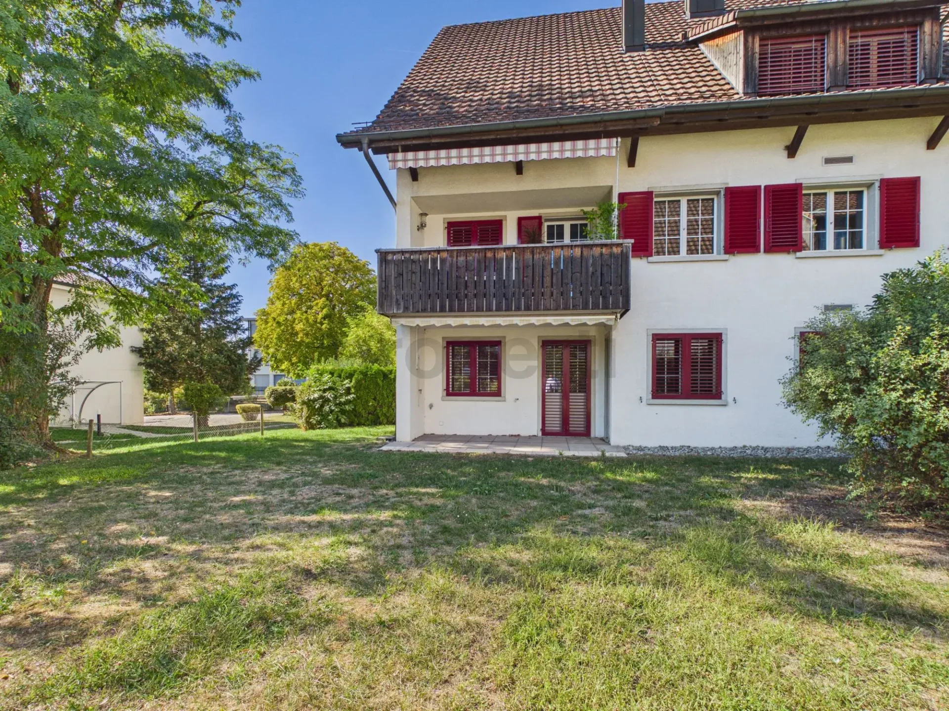 Gemütliche 3.5-Zimmer-Gartenwohnung mit Kamin und Gestaltungspotenzial