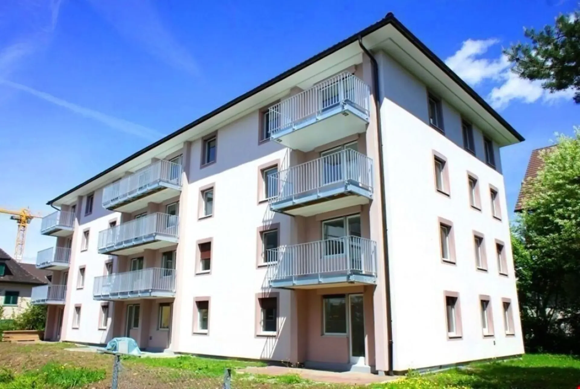 Top moderne Wohnung mit Balkon im Zentrum!