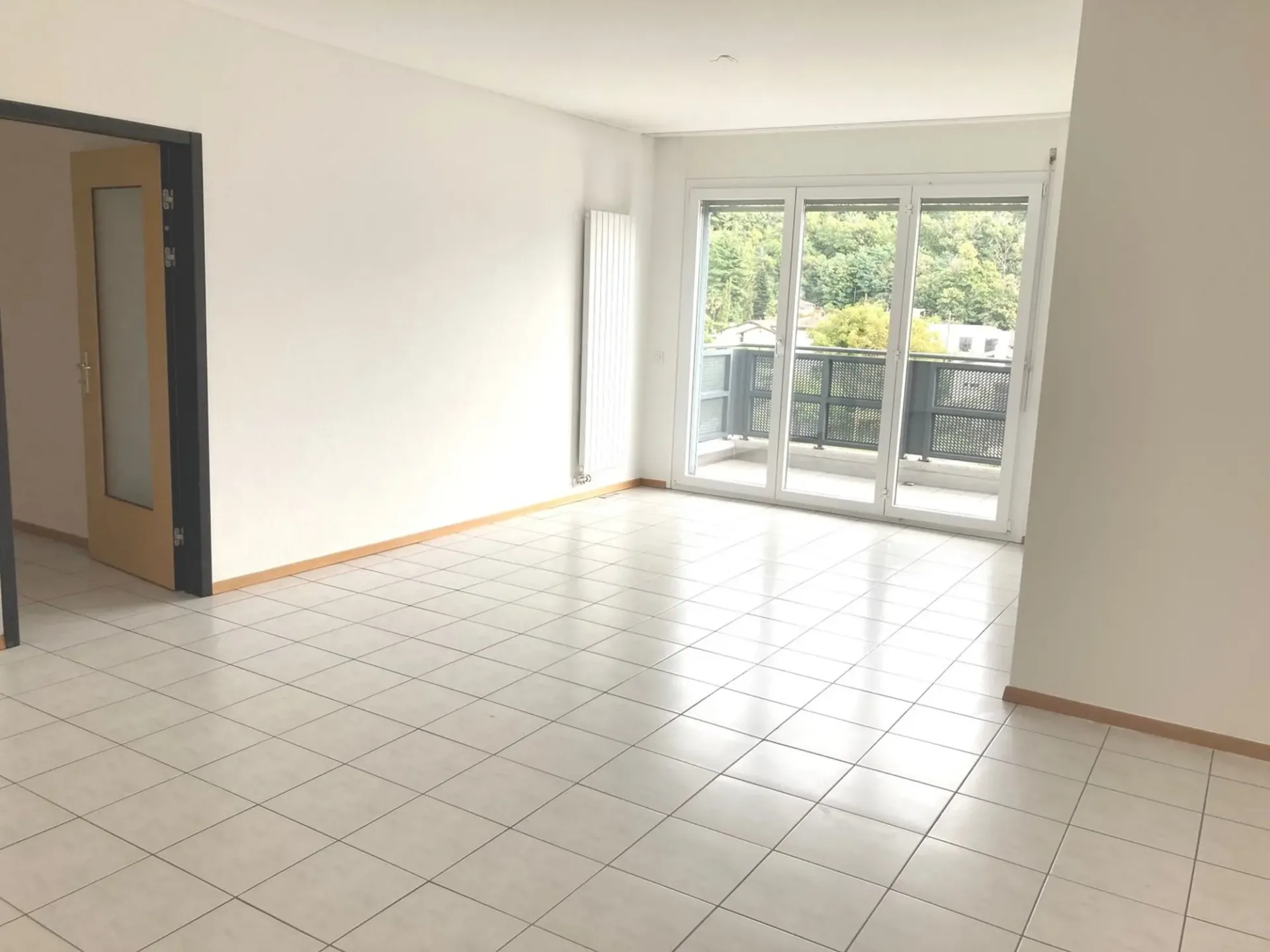 LAMONE - 4.5-ZIMMER-WOHNUNG IM OBERSTEN STOCK