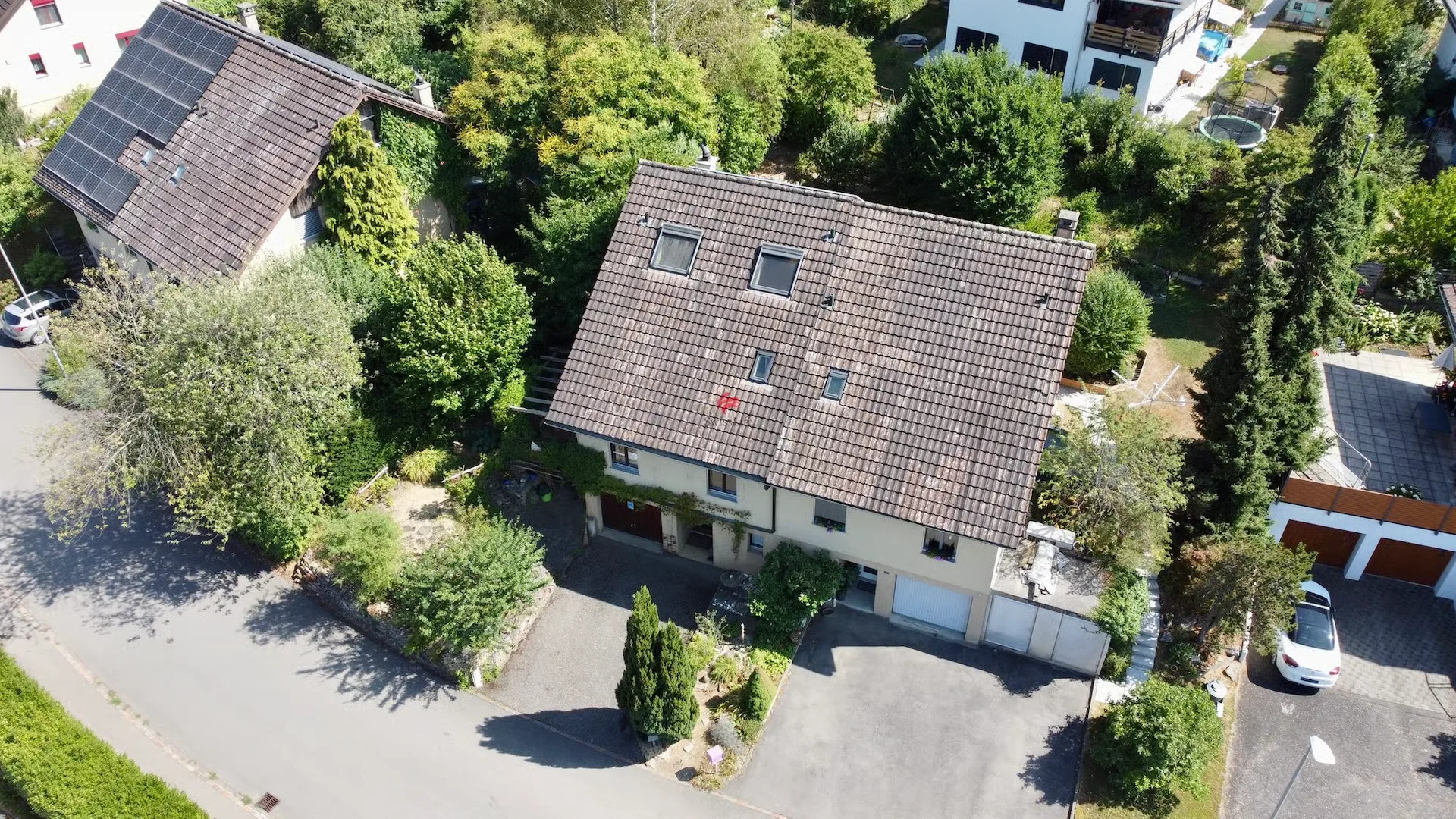 Begehrte Wohnlage in Gelterkinden mit grüner Oase
