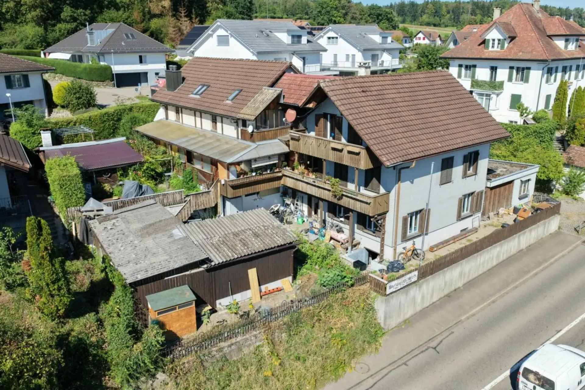 Fully rented rental property in Aristau - 3 residential units, distant view, 3.34% current return