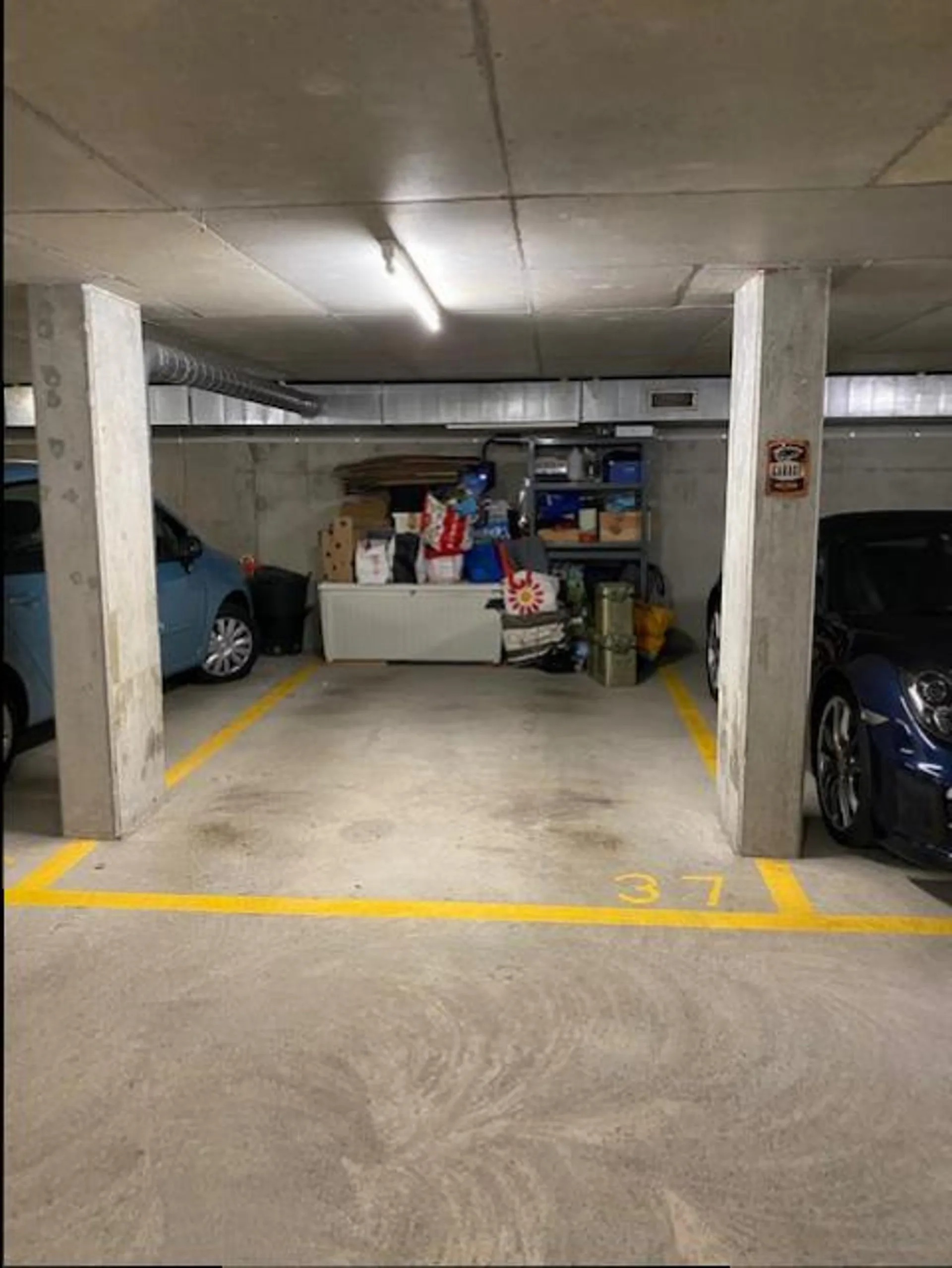 Parkplatz in Innenhof - Terrasses des Foulis Viertel