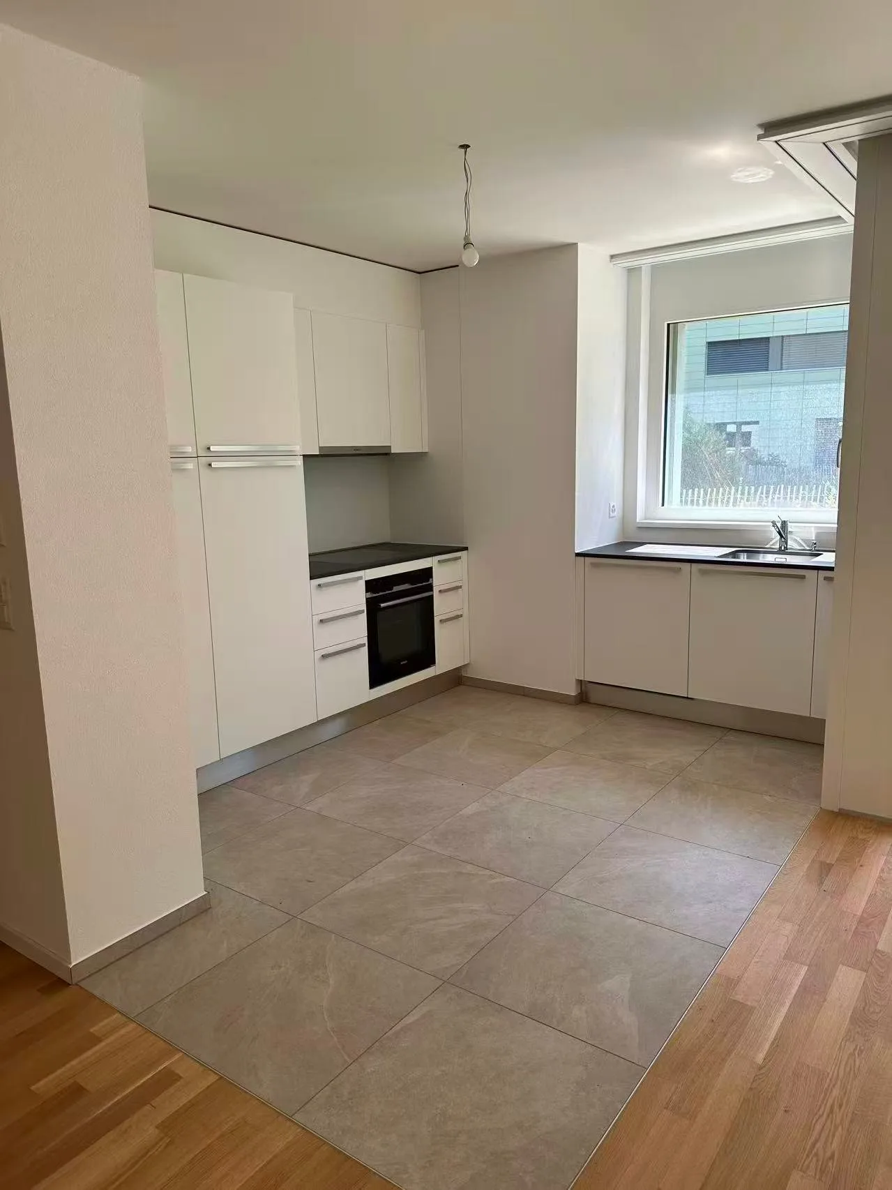 Bella appartamento di 2,5 locali in affitto a Chavannes-près-Renens