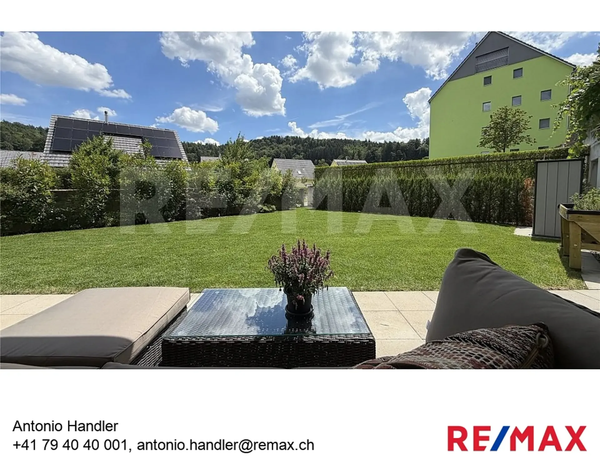 Wohnen im Grünen  Stilvolle Gartenwohnung mit grosszügigem Privatgarten in Lufingen