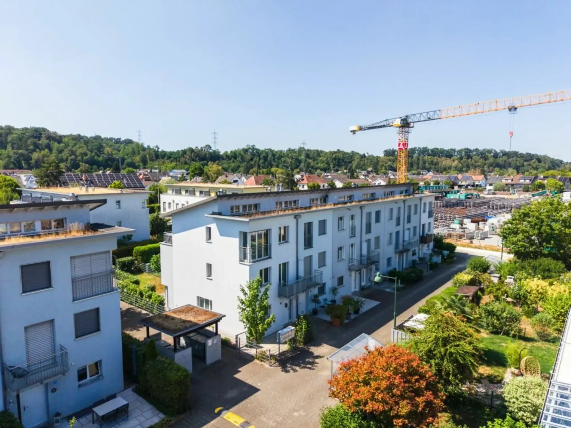 5.5-Zimmer-Reiheneinfamilienhaus mit Sitzplatz, Garten und zusätzlichem Balkon