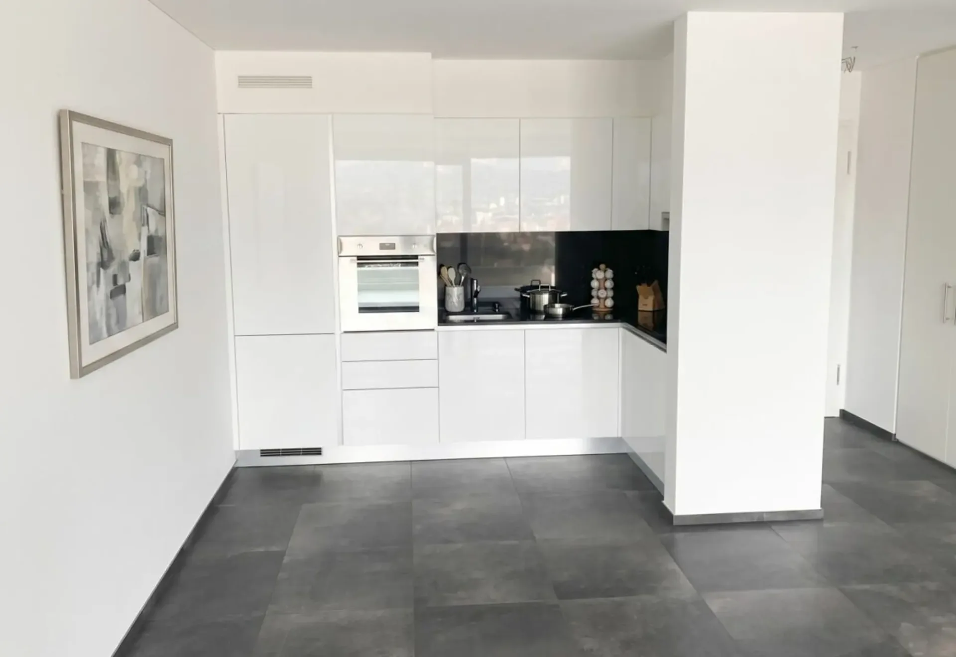 Geräumige 2.5-Zimmer-Wohnung mit Terrasse in Gravesano