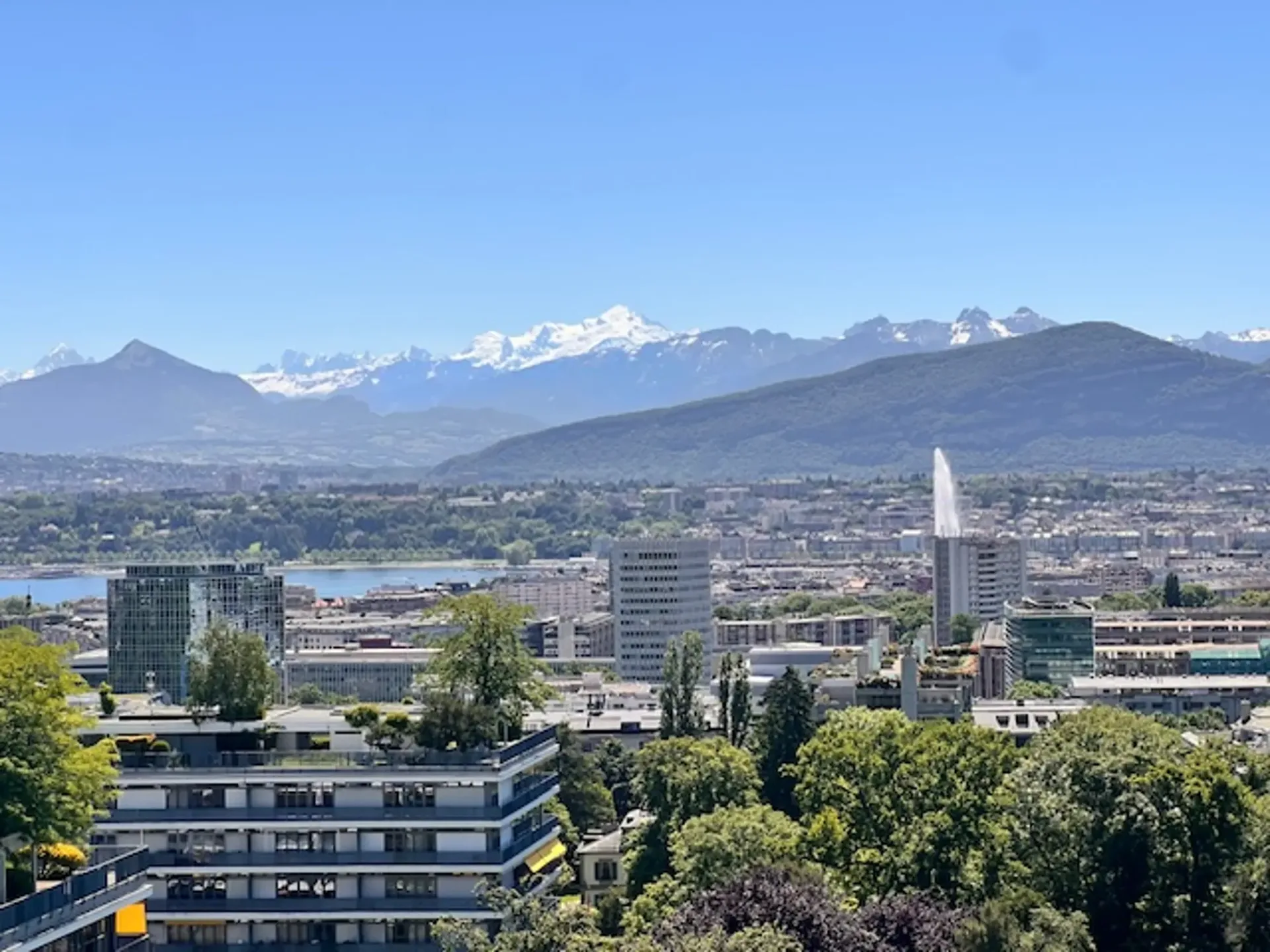 Sehr schönes Apartment mit Seeblick in Barterzahlung in Genf