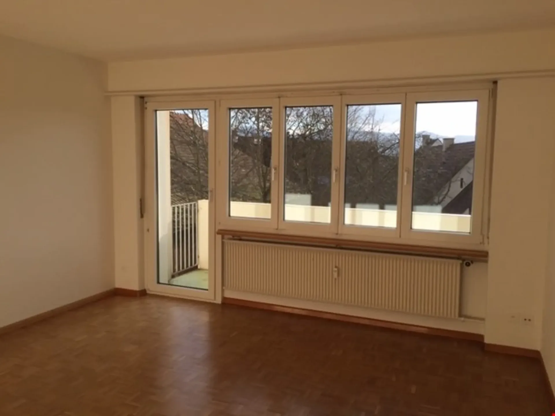 4 Zimmerwohnung mit Balkon und Blick ins Grüne / Nähe Liestal