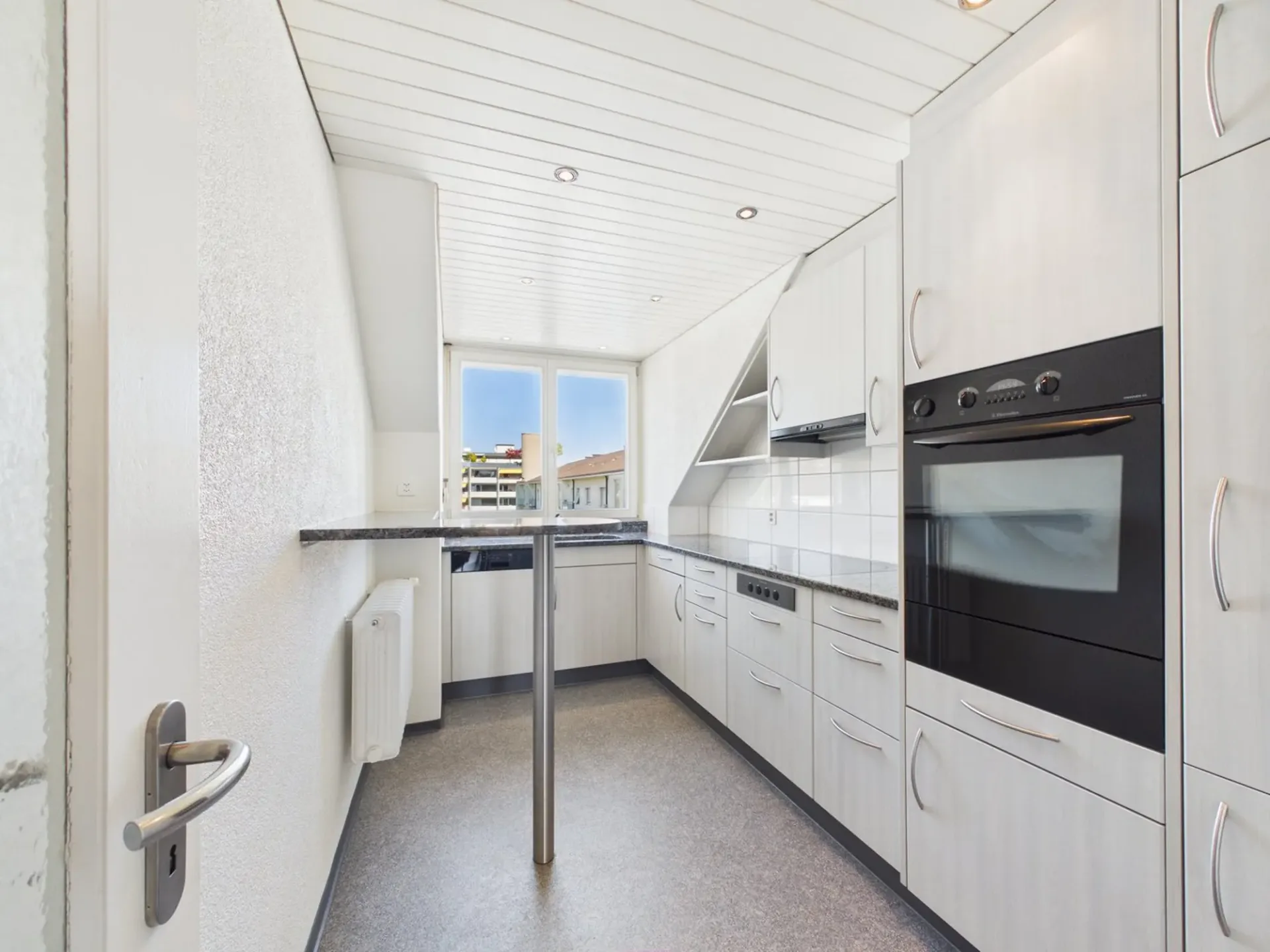 Bright 3-room apartment in the Bern Länggasse quarter