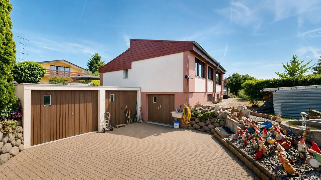 Freistehendes 4.5-Zimmer-Einfamilienhaus mit grossem Garten