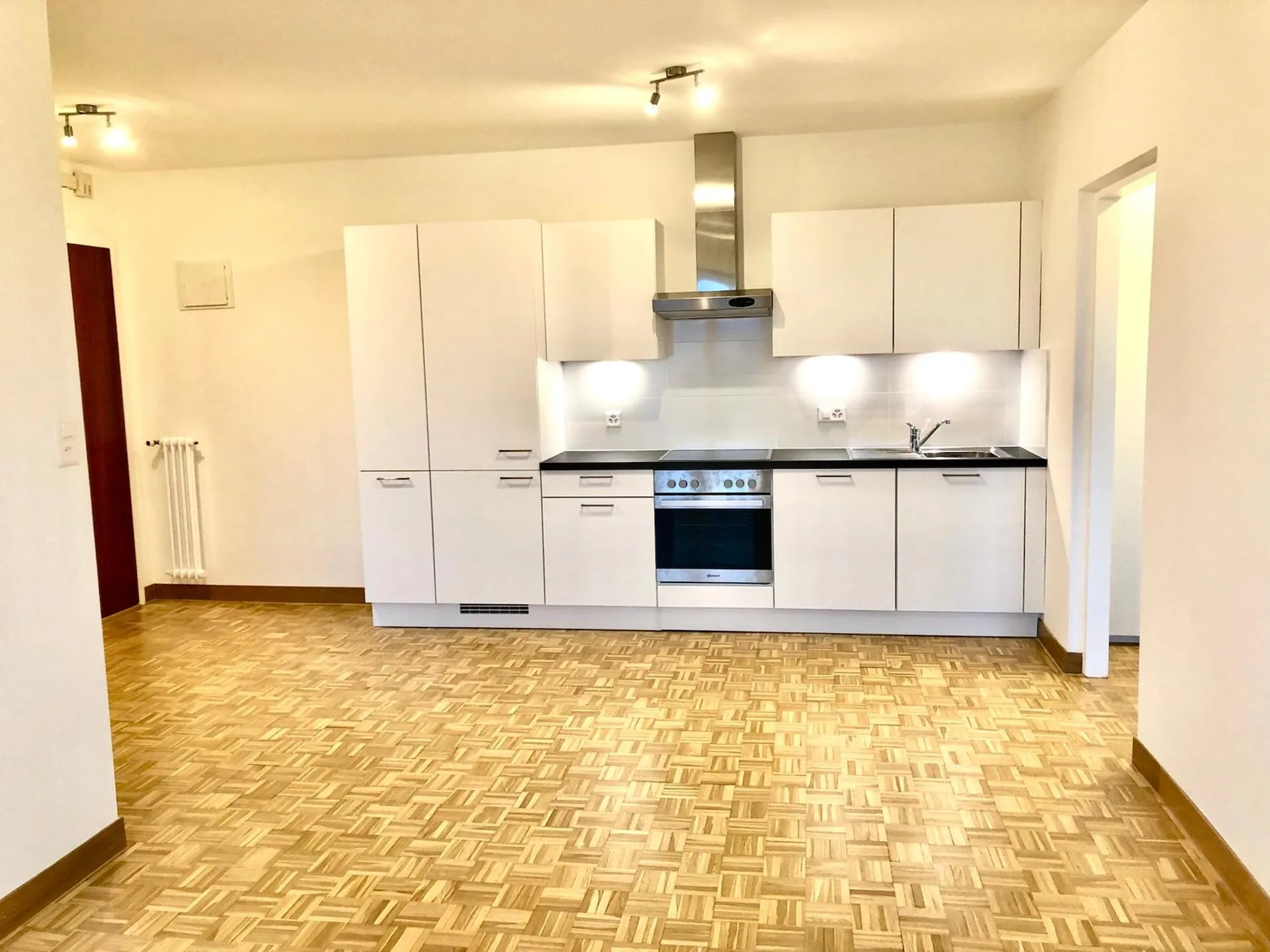 Appartement rénové avec belle vue sur le Jura à Meyrin