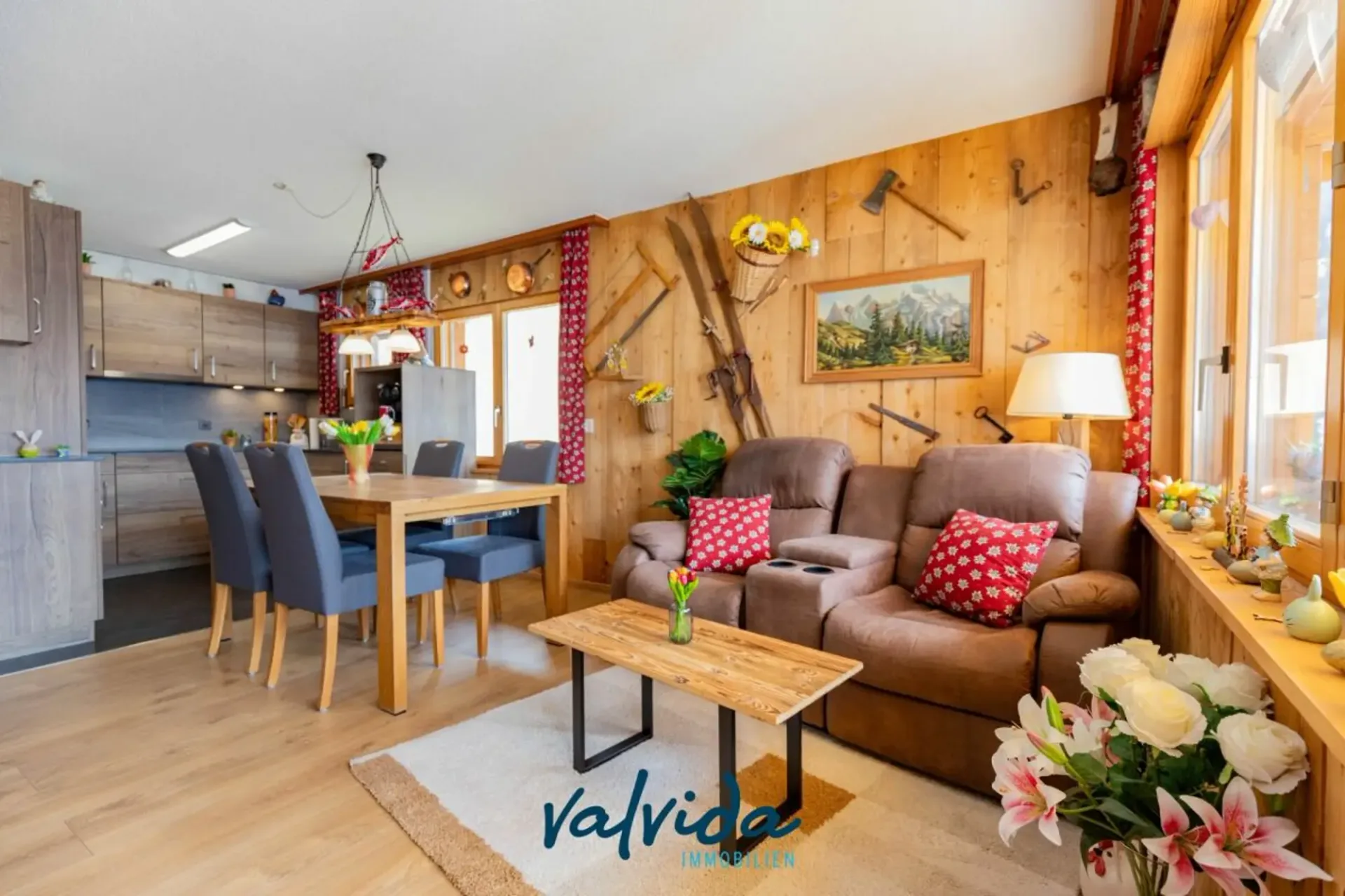 Liebevoll renoviertes Bijou mit Panoramablick in Leukerbad