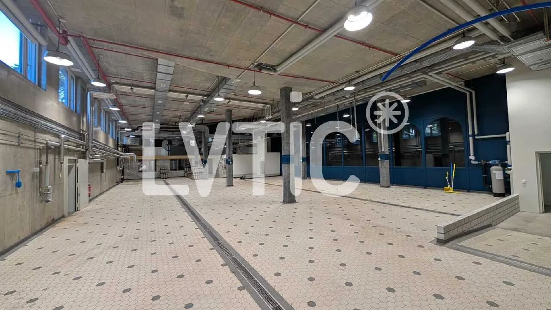 Lager, Werkstatt, Labor von 800 m2 zur Miete in Bussigny