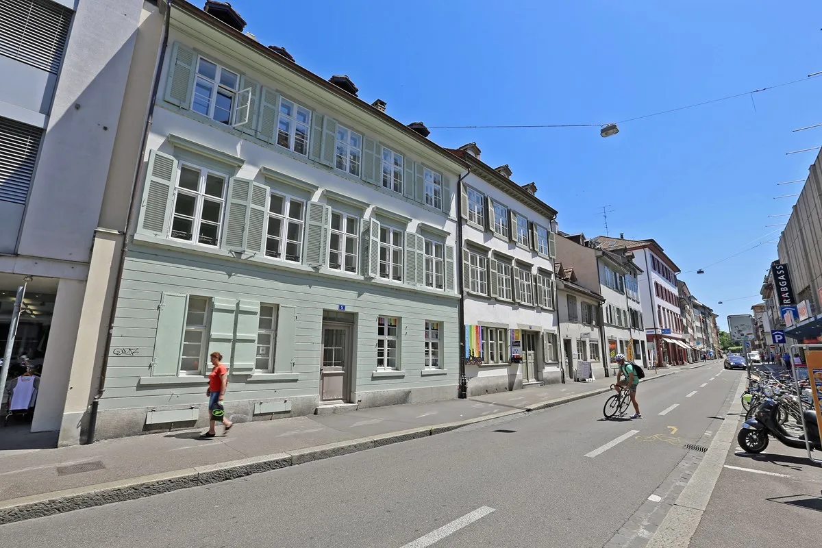Maisonette-Dachwohnung im Zentrum der Kleinbasler Altstadt
