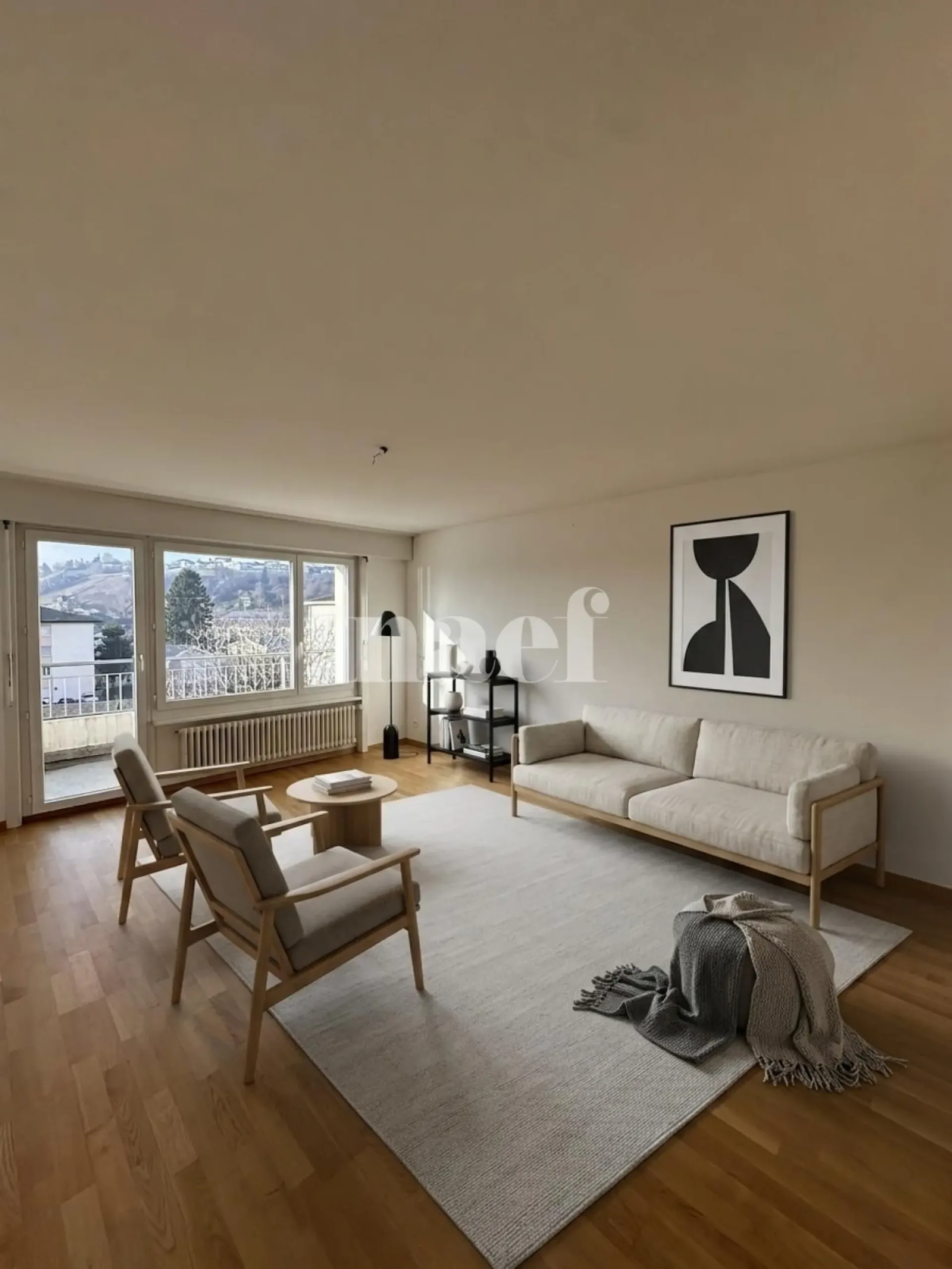 Vier-Zimmer-Wohnung mit Balkon