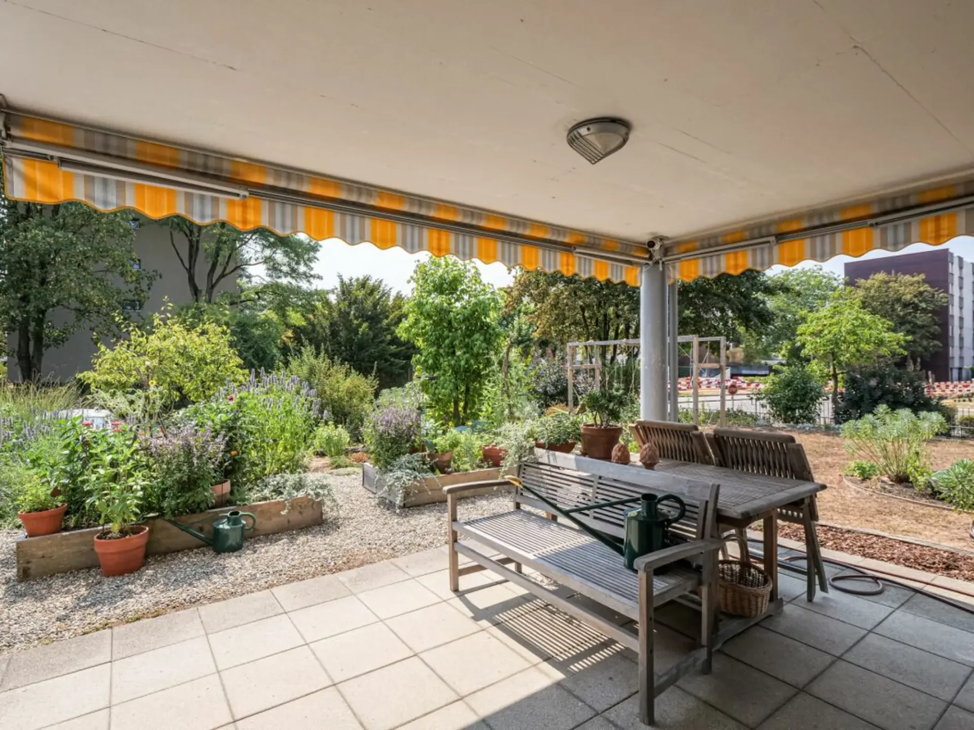 La tua nuova casa con giardino, caminetto e alta qualità della vita