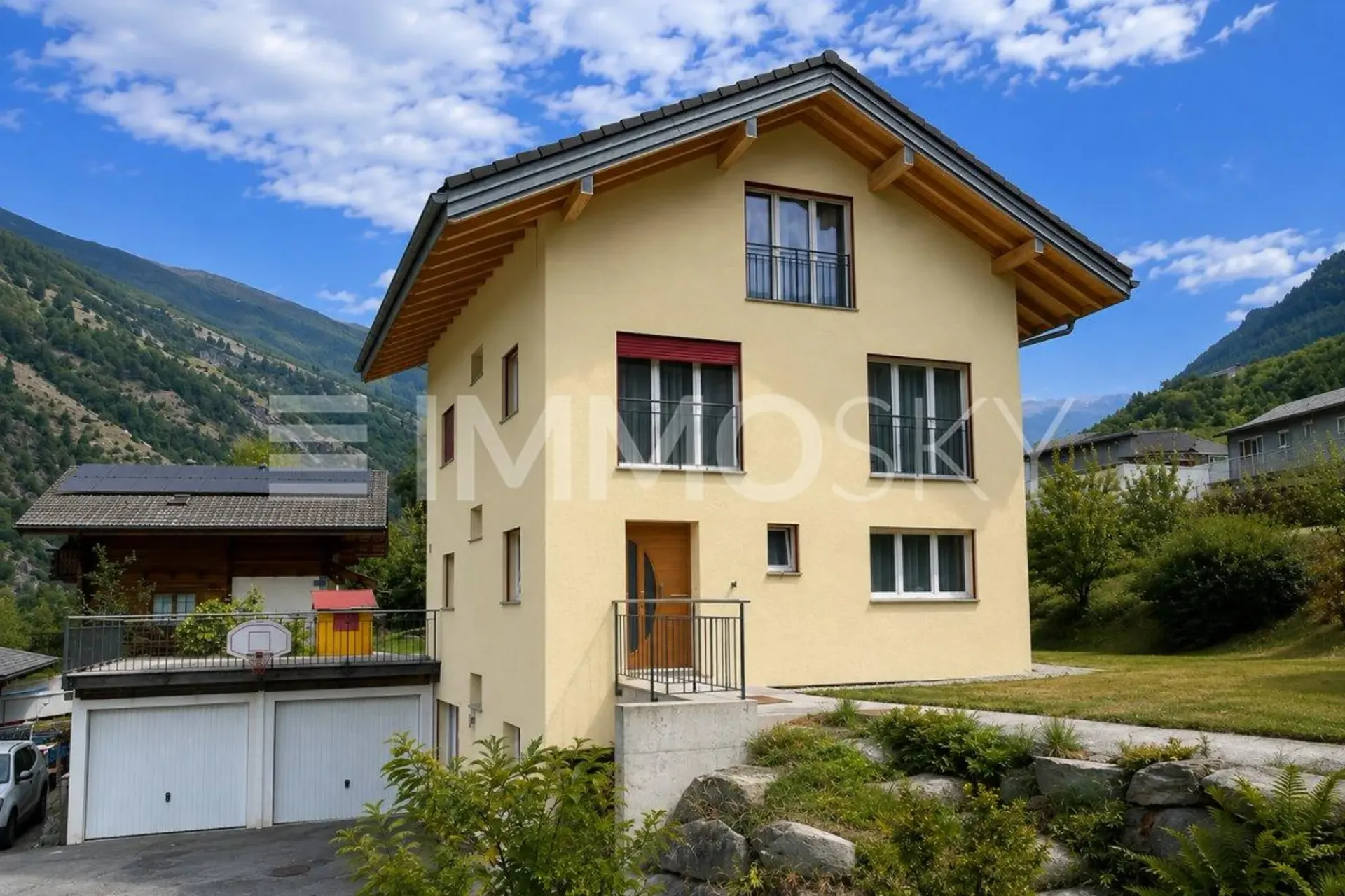 Einladendes Familienhaus mit großzügigen Räumen
