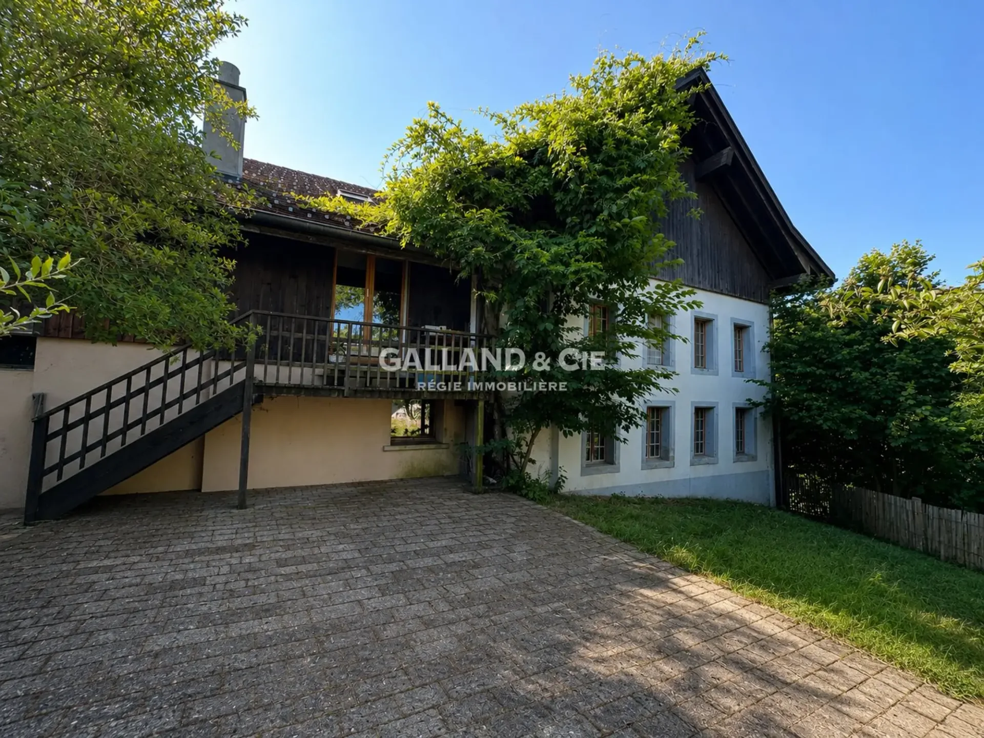 Maison authentique de 2 appartements - À 3 min d'Oron-la-Ville
