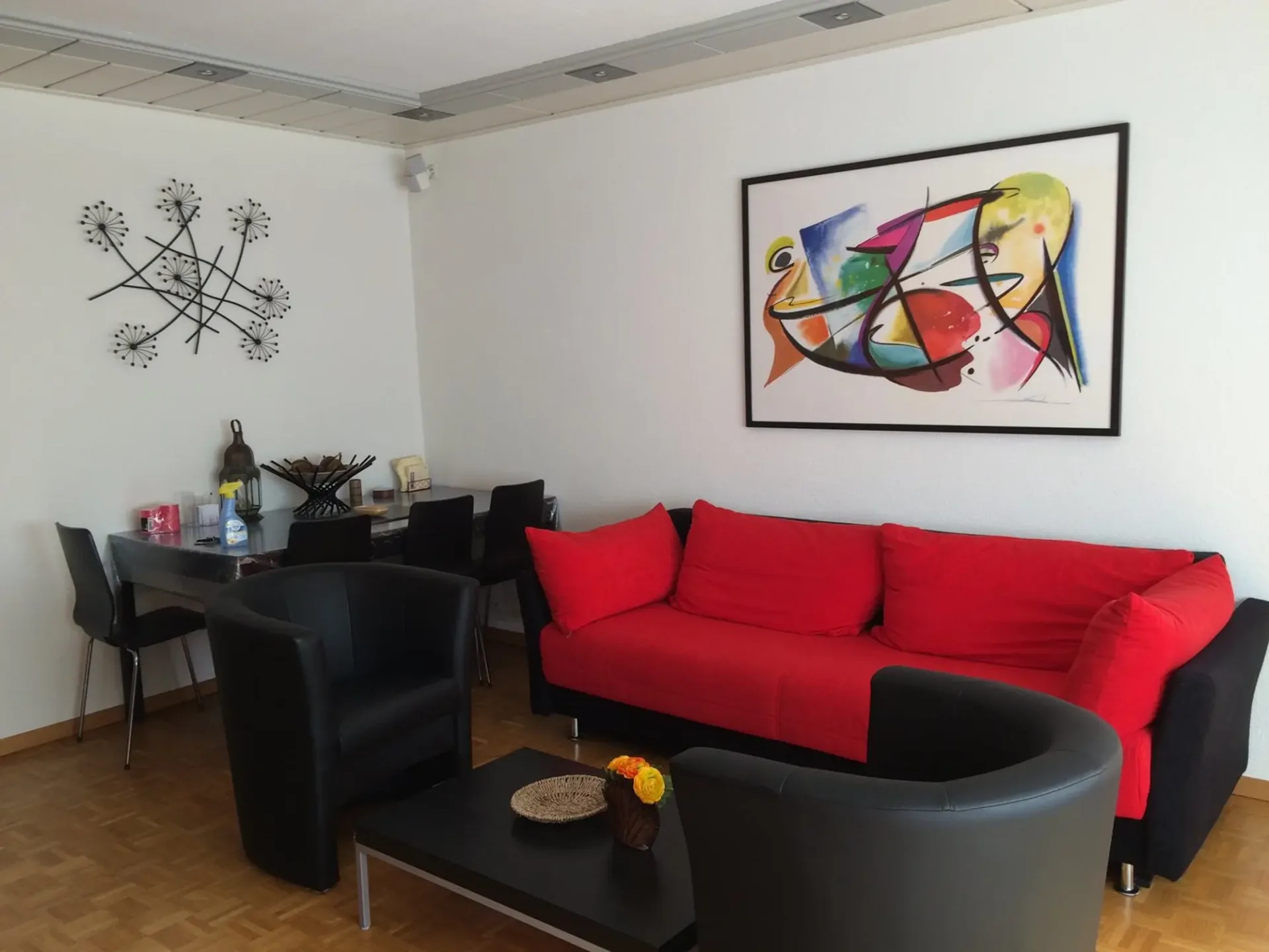 ⭐Charmantes möbliertes 3.5-Zimmer-Apartment mit Balkon in Opfikon