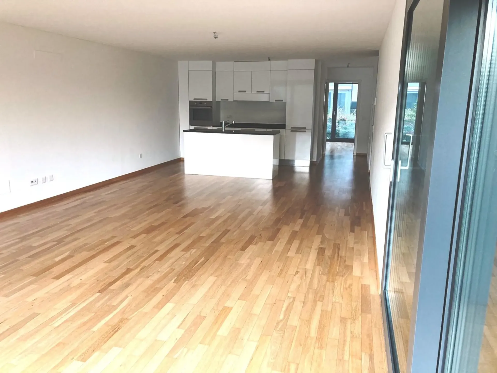 BIOGGIO - MODERNES 2-ZIMMER-WOHNUNG IM EG