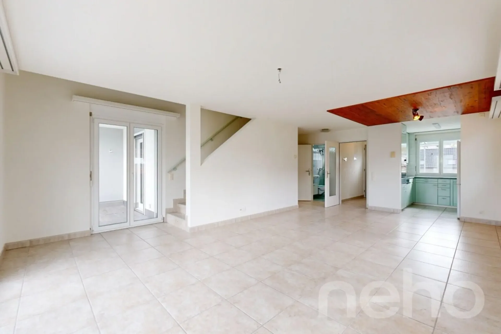 Appartement en duplex central de 5 pièces à Bonstetten