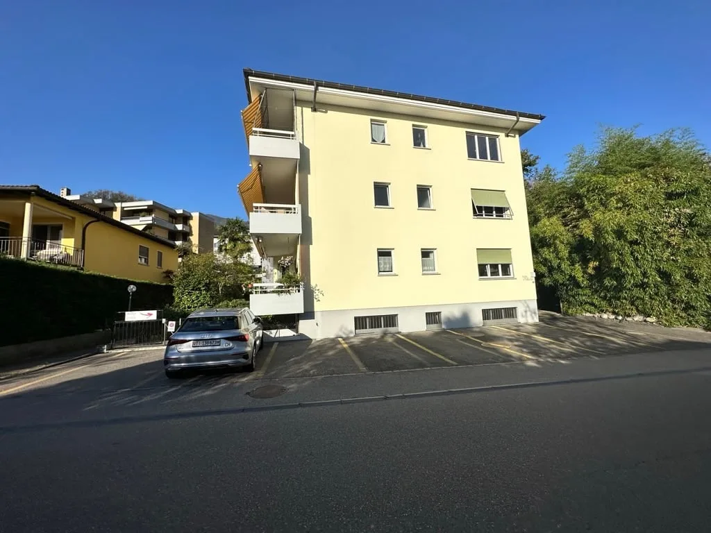 Appartement charmant de 1,5 pièces avec balcon à Losone