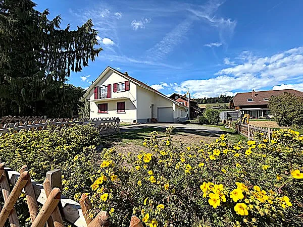 "Viu Platz zum läbe" - 4.5-Zimmer-EFH mit Garten und Cheminée in Melchnau