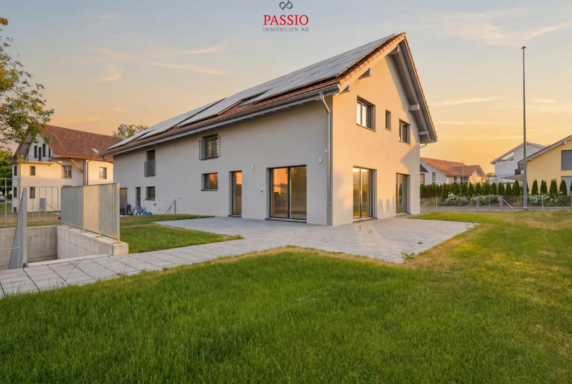 Exclusive 6.5-room semi-detached house with spacious garden