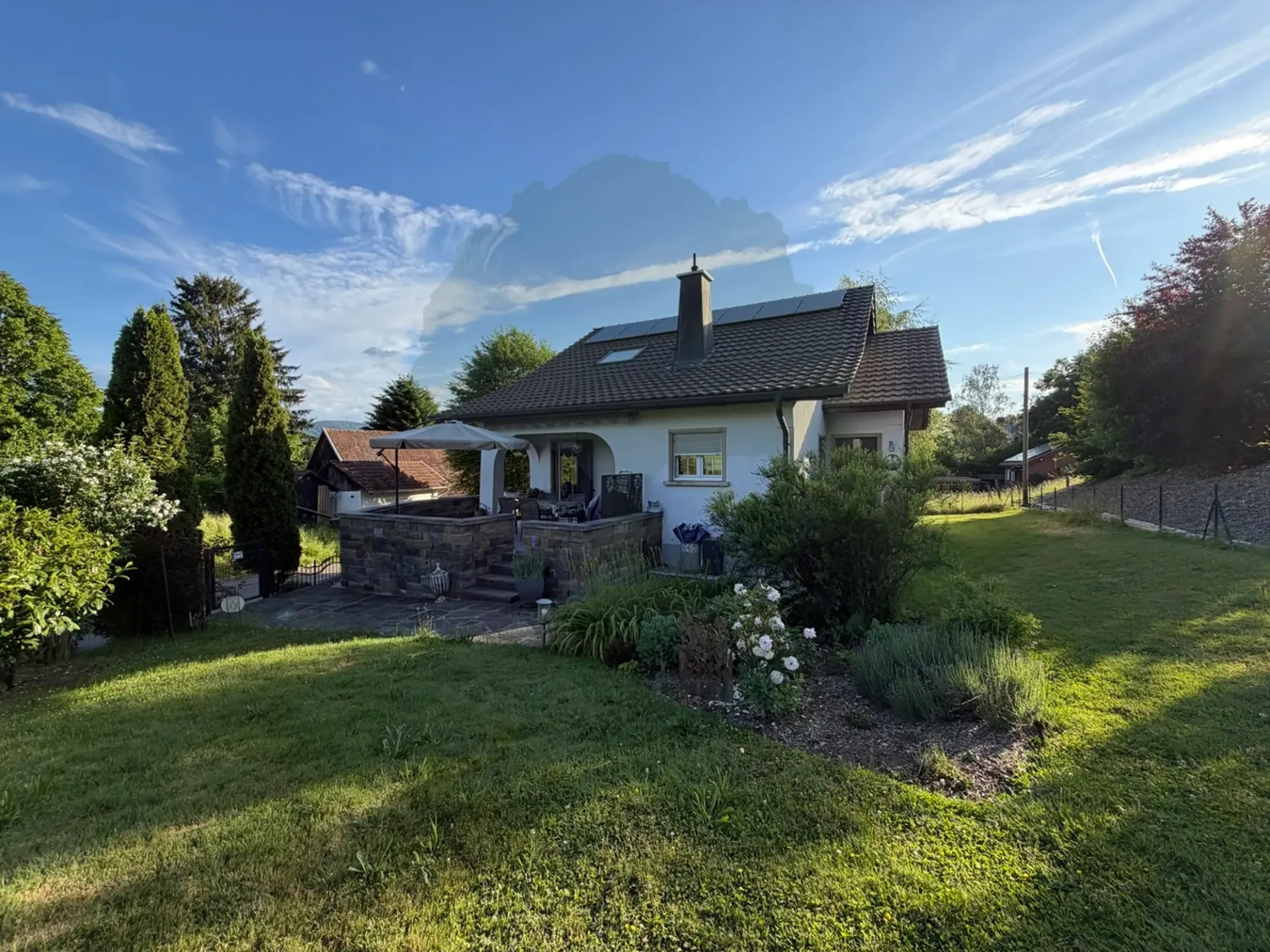 Schönes Familienhaus von 146 m² auf einem Grundstück von 818m2 in Alle