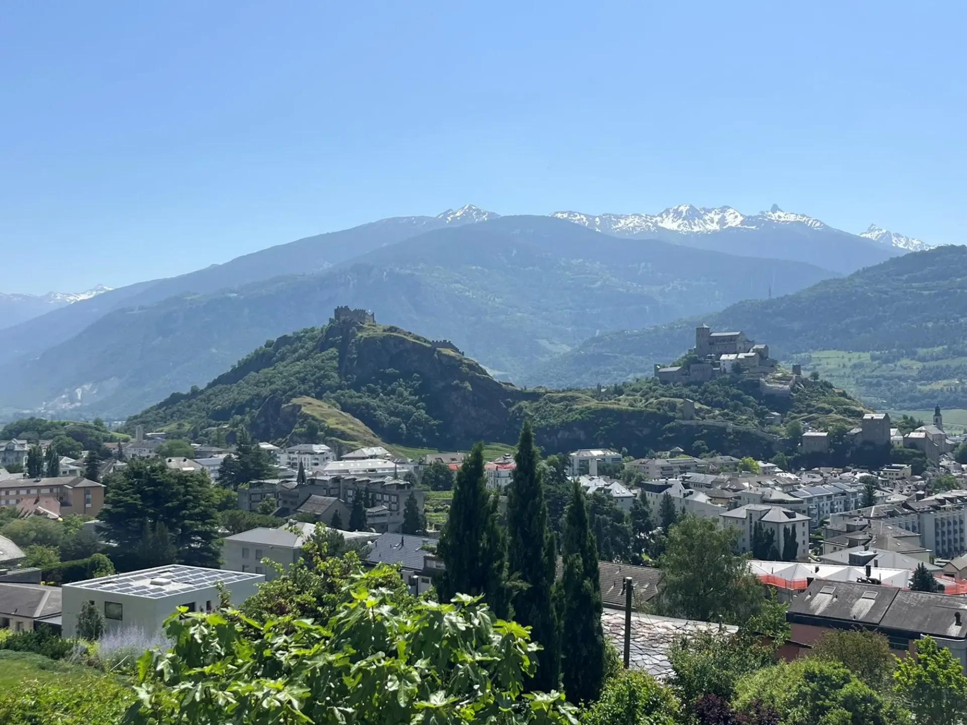 Baugrundstück mit Panoramablick in Sion