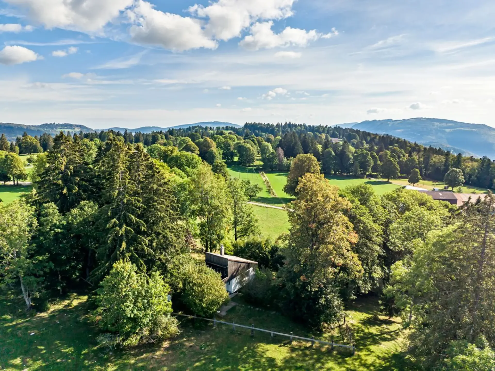 Ein Refugium im Herzen der Juragebirge 2'520 m² Natur