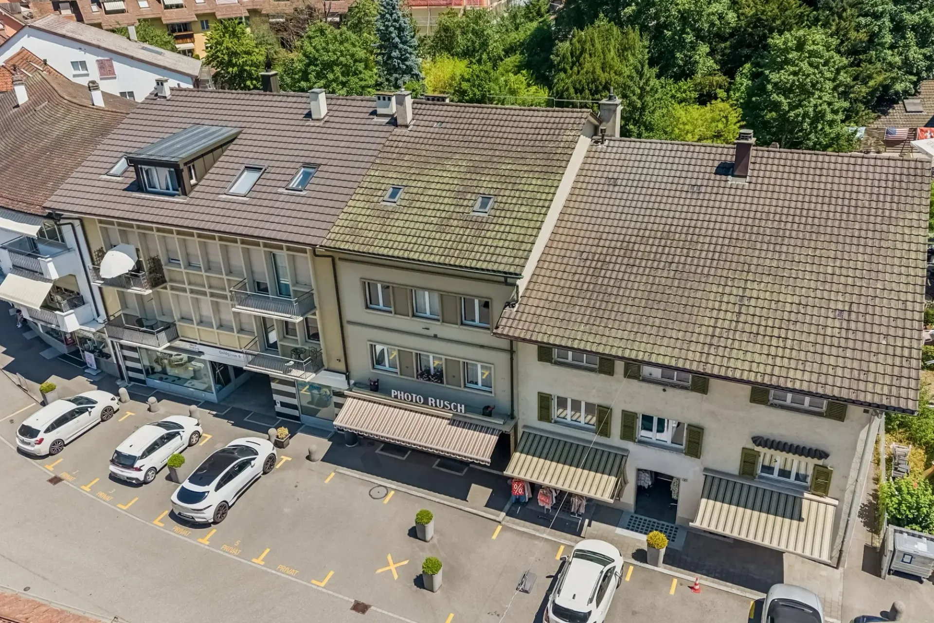 Wohn- und Geschäftshaus mit Ausbaupotenzial an zentraler Lage in Ba...