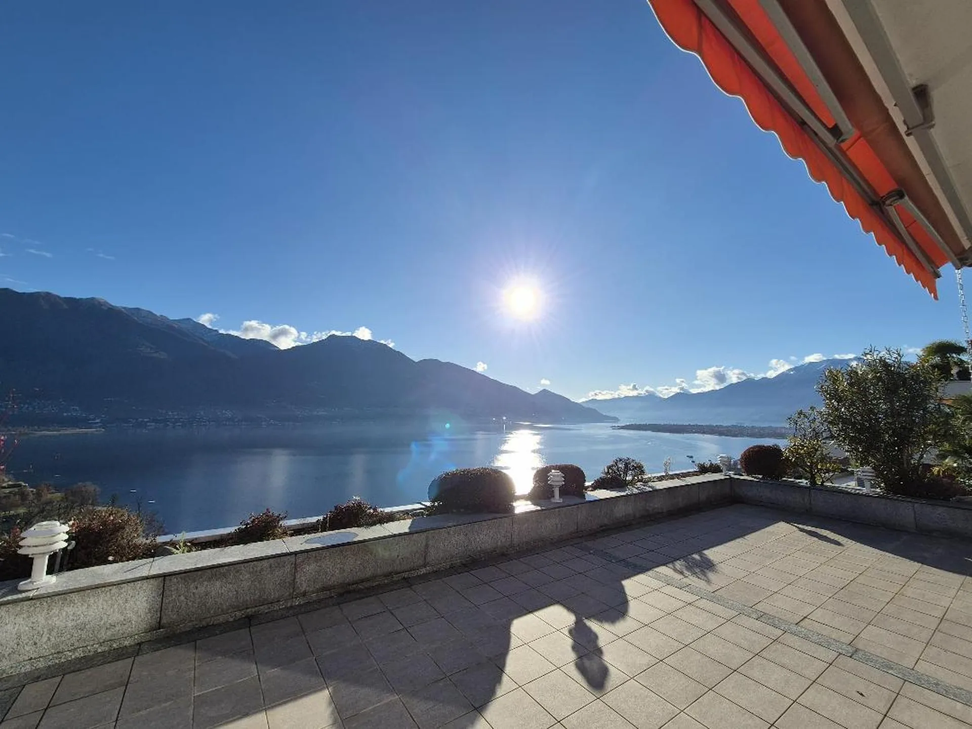 Appartamento esclusivo di 4,5 locali con terrazza e vista panoramica a Minusio