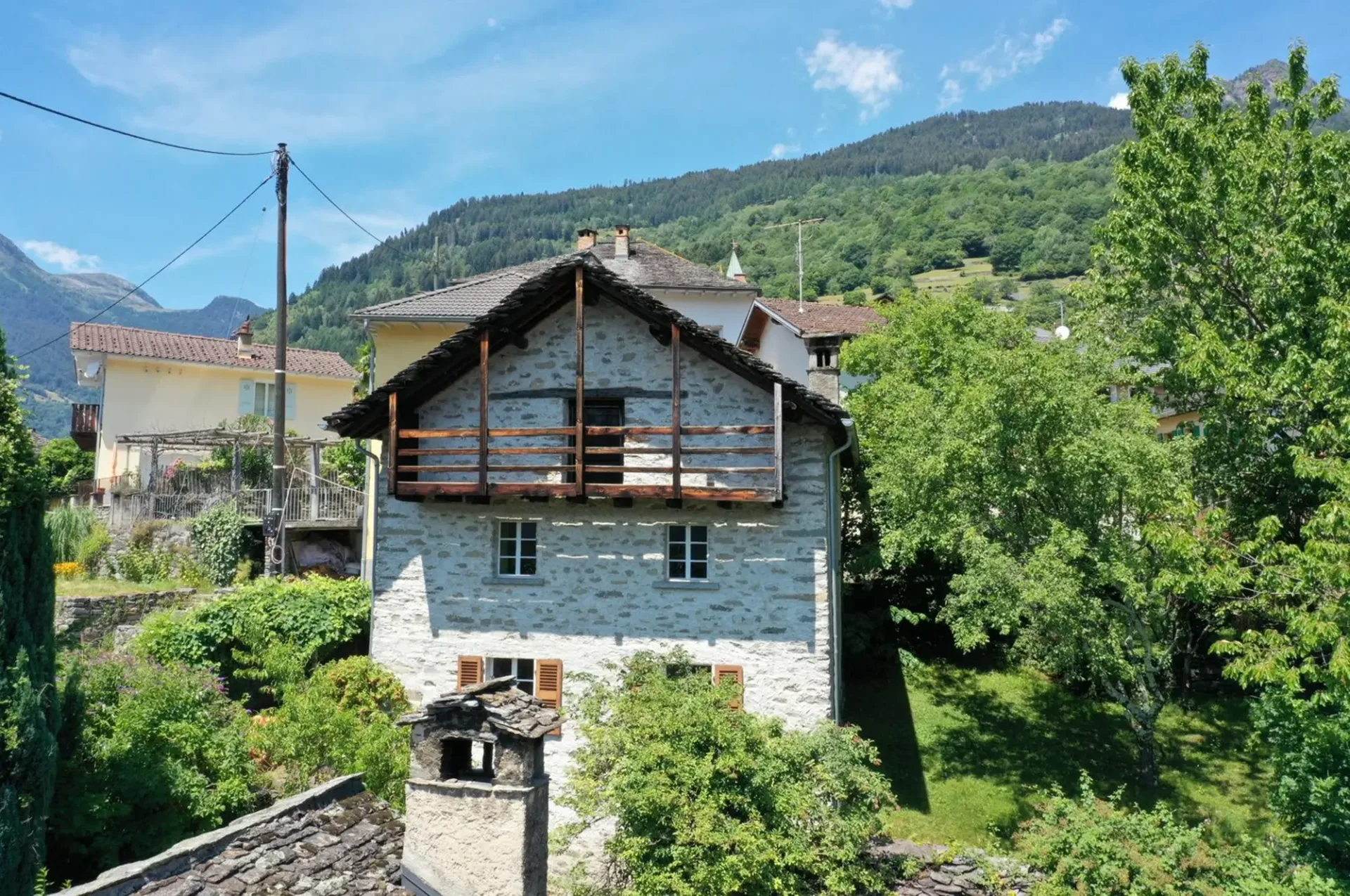 Rustikales Steinhaus ruhig und sonnig im Calancatal