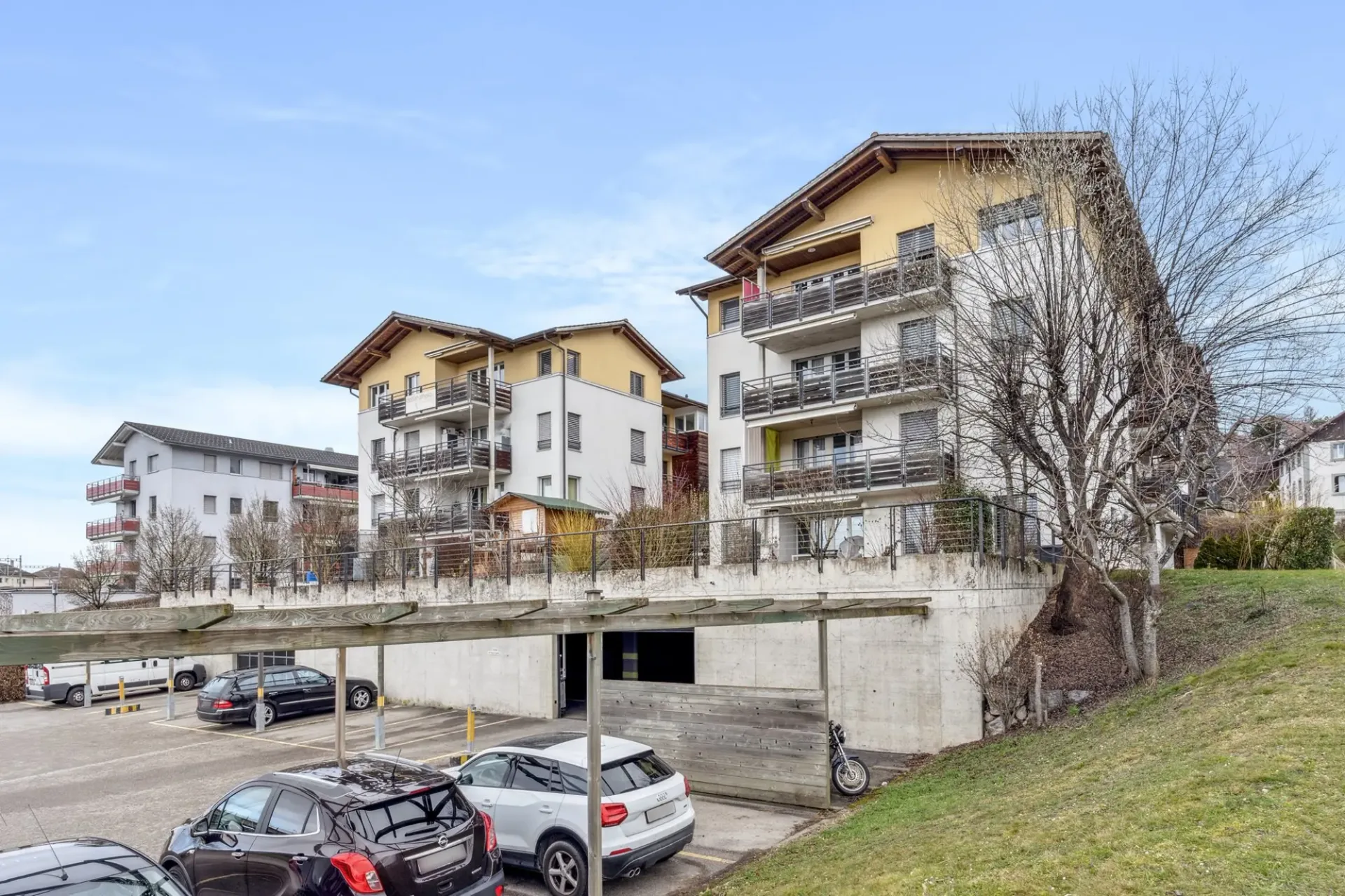 Posto auto esterno in affitto