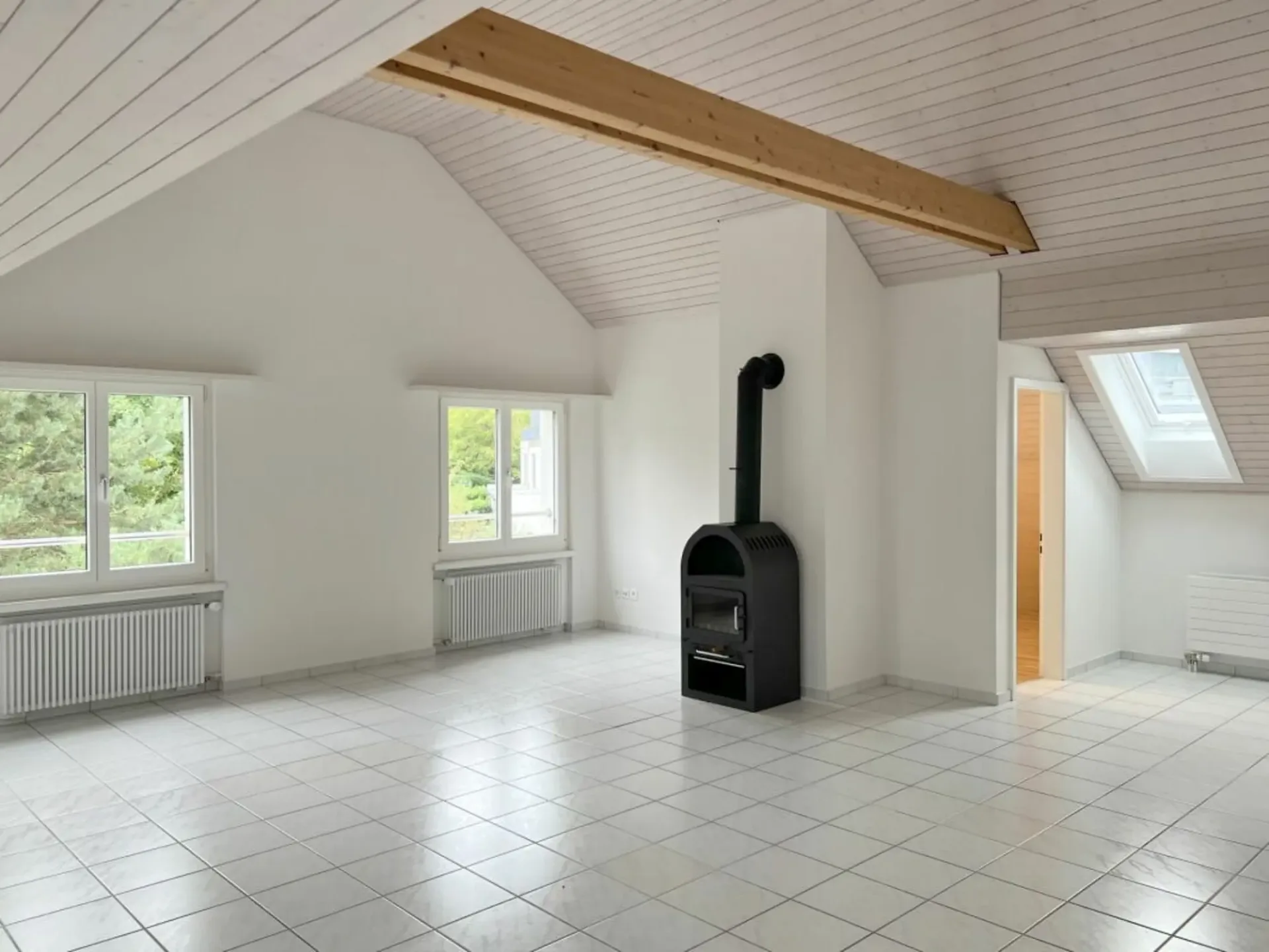 4.5 room attic apartment for young couples or single persons