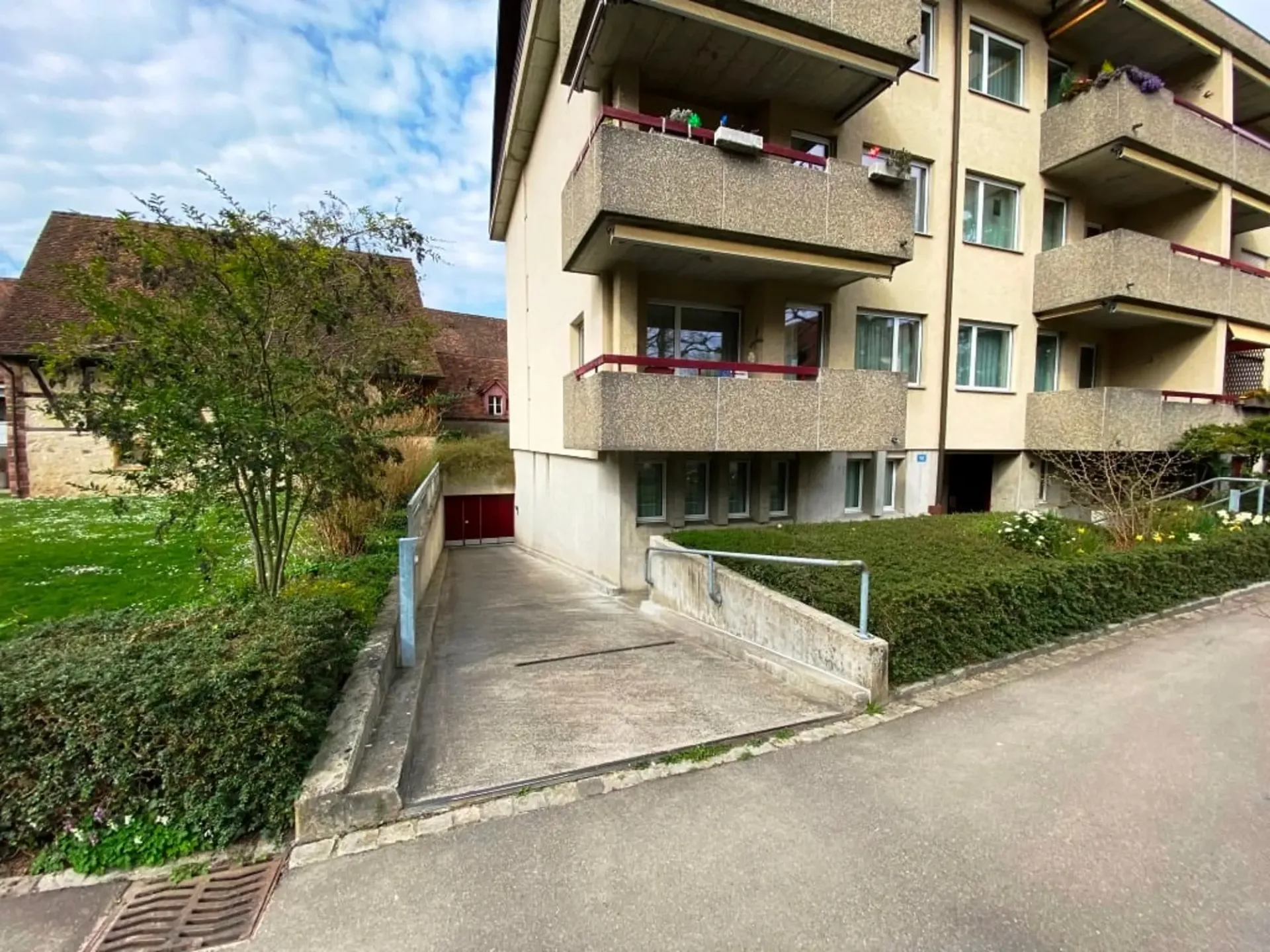 Free parking space in Riehen (near village center)